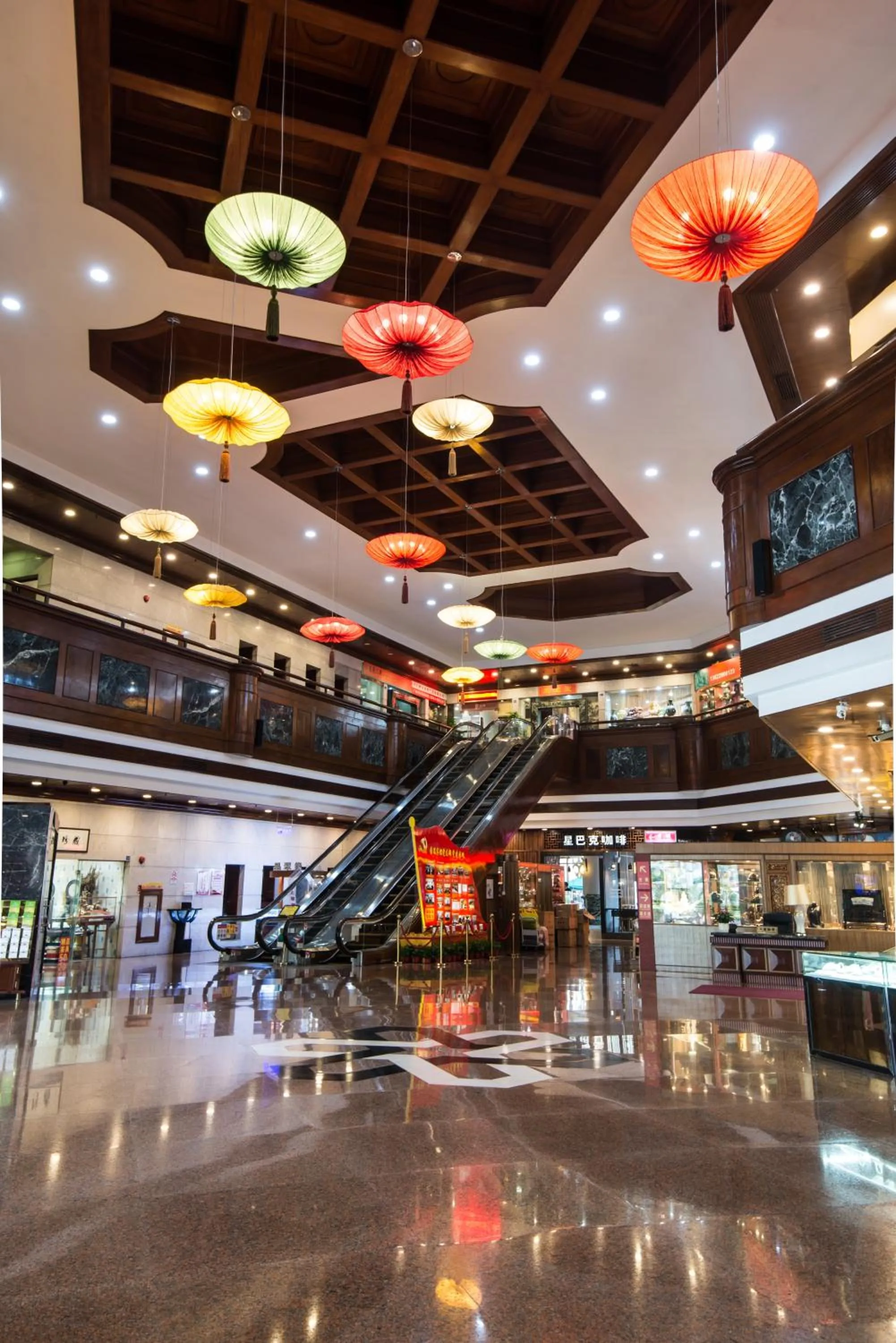 Lobby or reception in Panyu Hotel