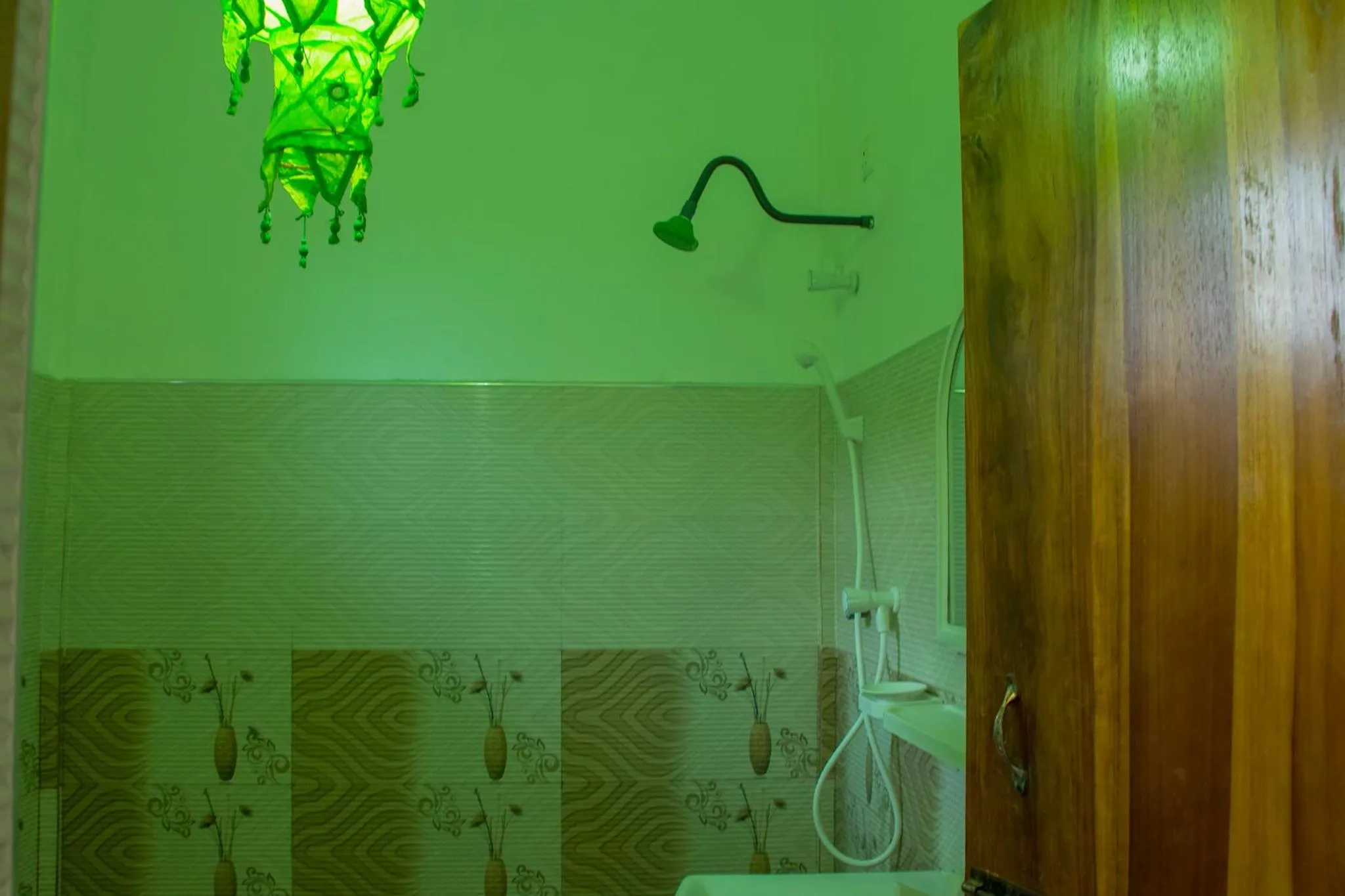 Bathroom in Nice Place Beach Hotel