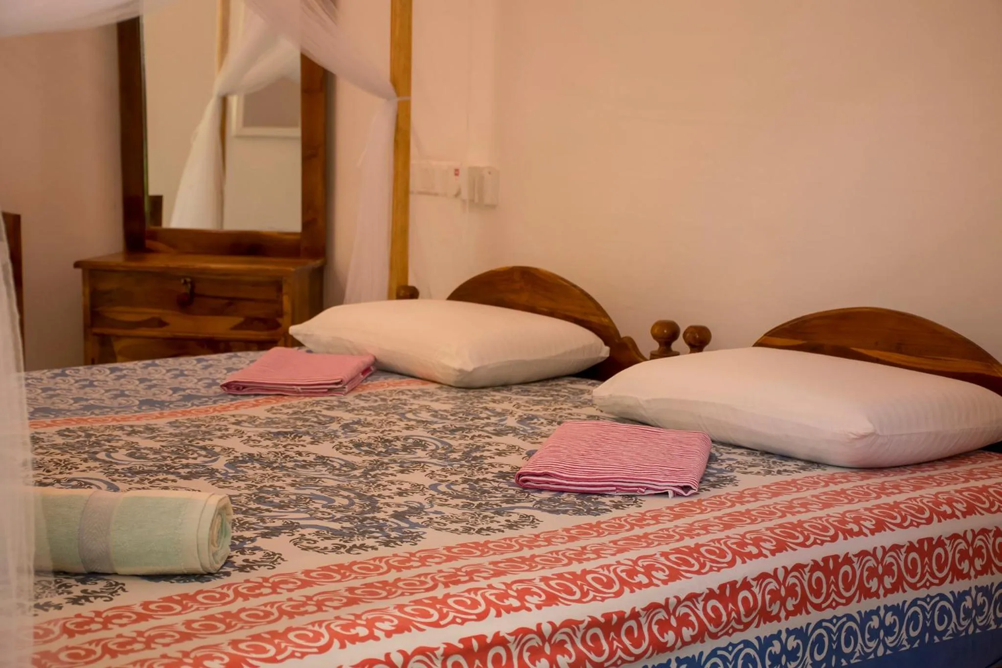 Bedroom, Bed in Nice Place Beach Hotel