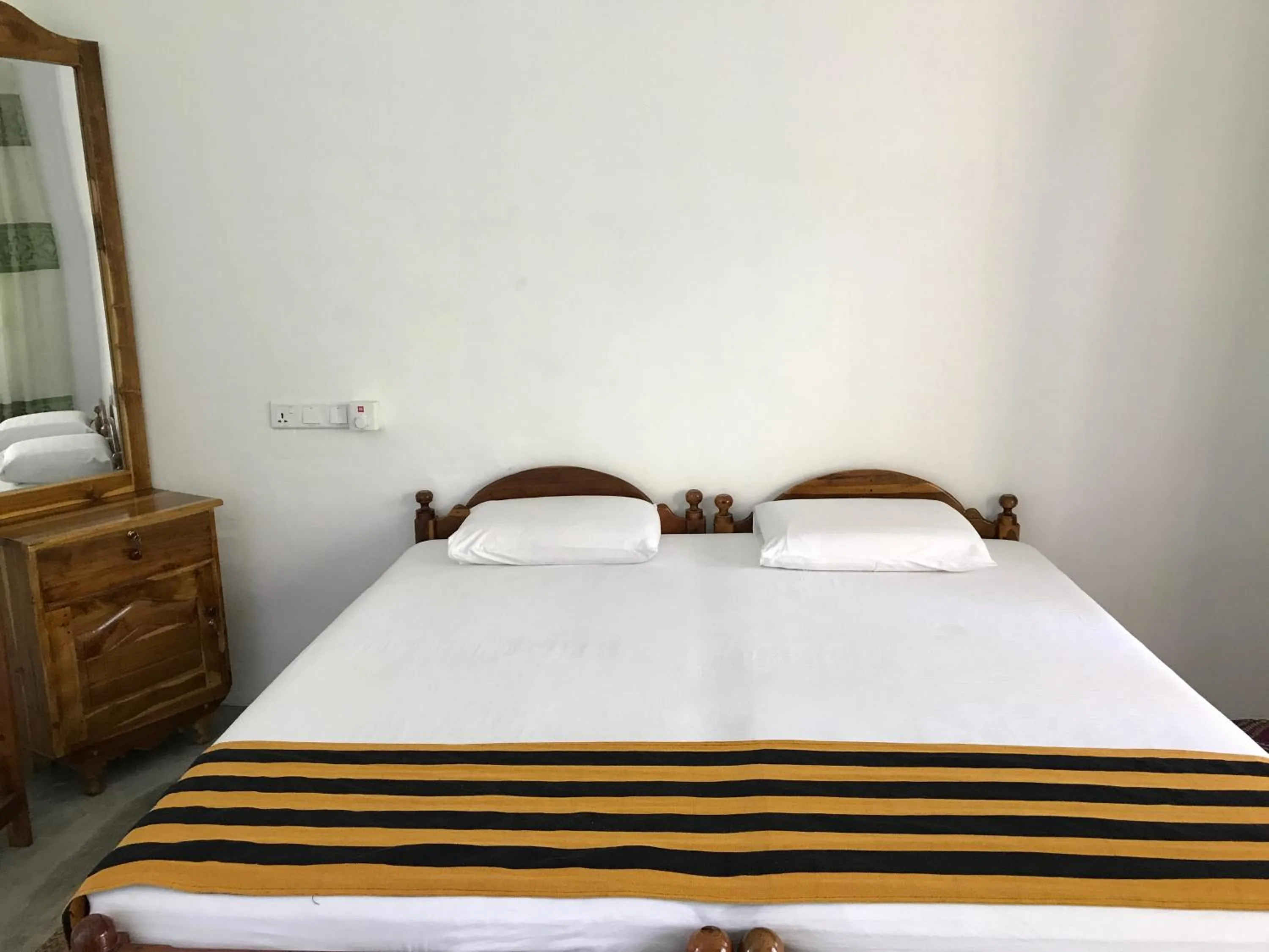 Bedroom, Bed in Nice Place Beach Hotel