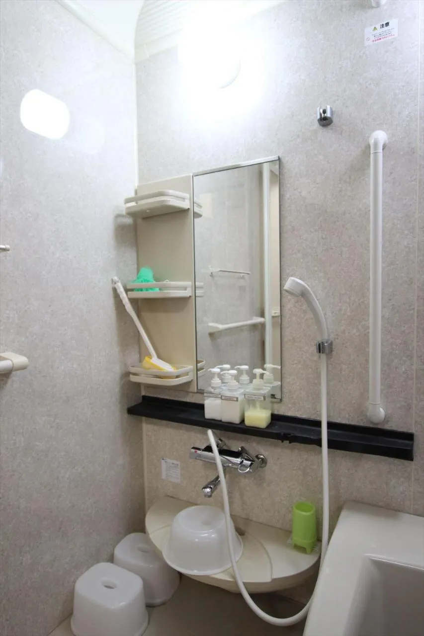 Shower in Nagomiya Kyoto Minami-Enmachi