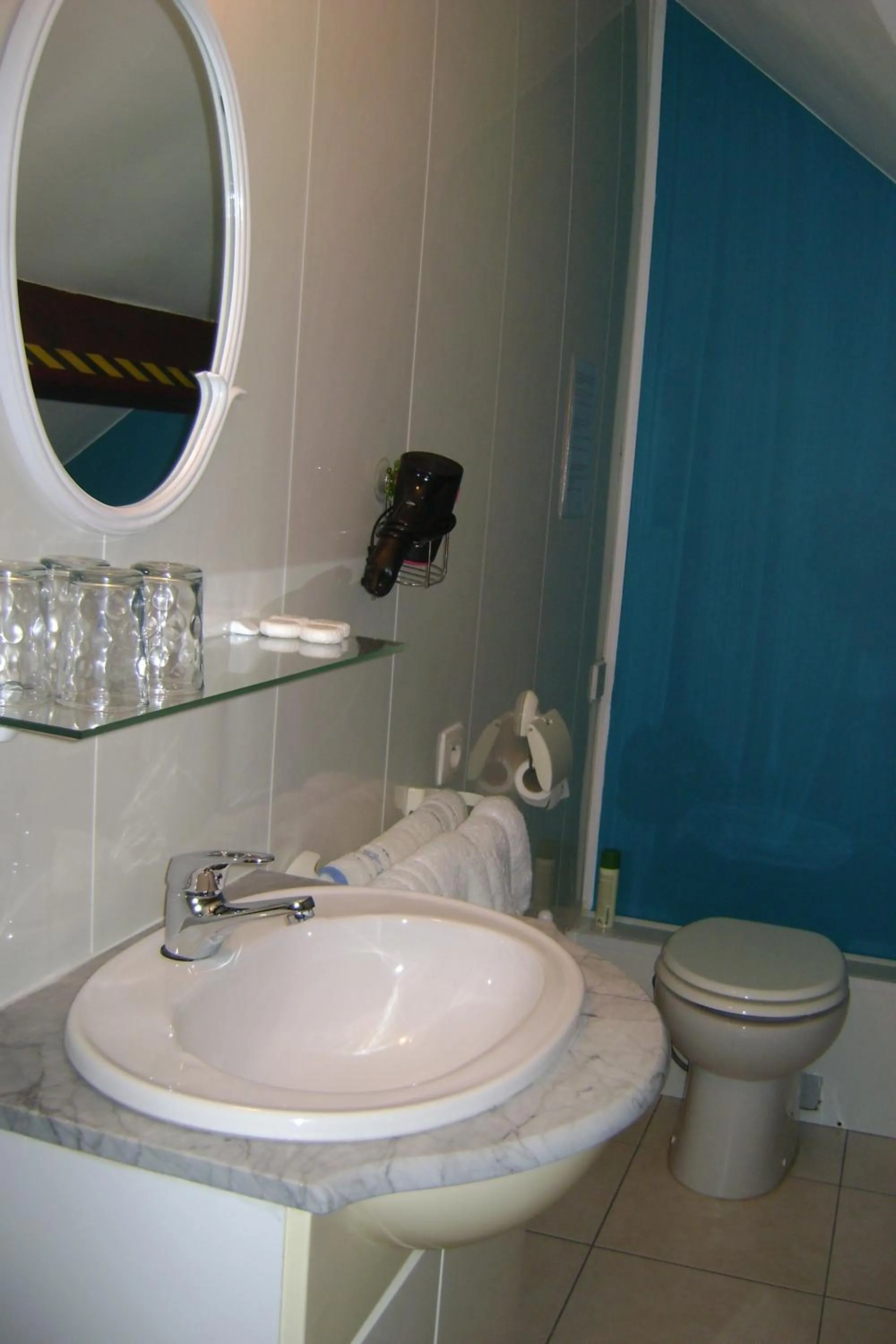 Bathroom in Le Castillon