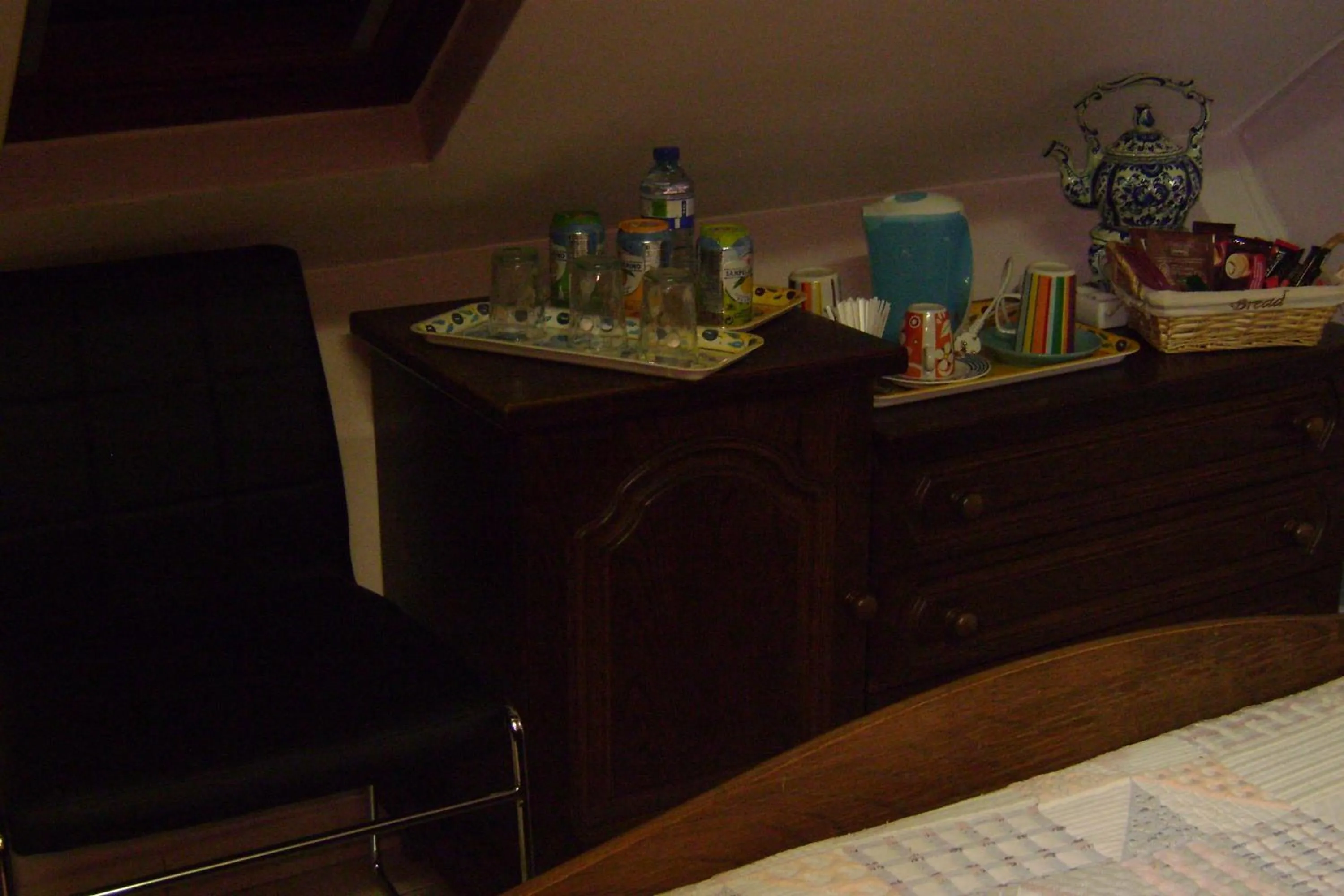 Coffee/tea facilities in Le Castillon