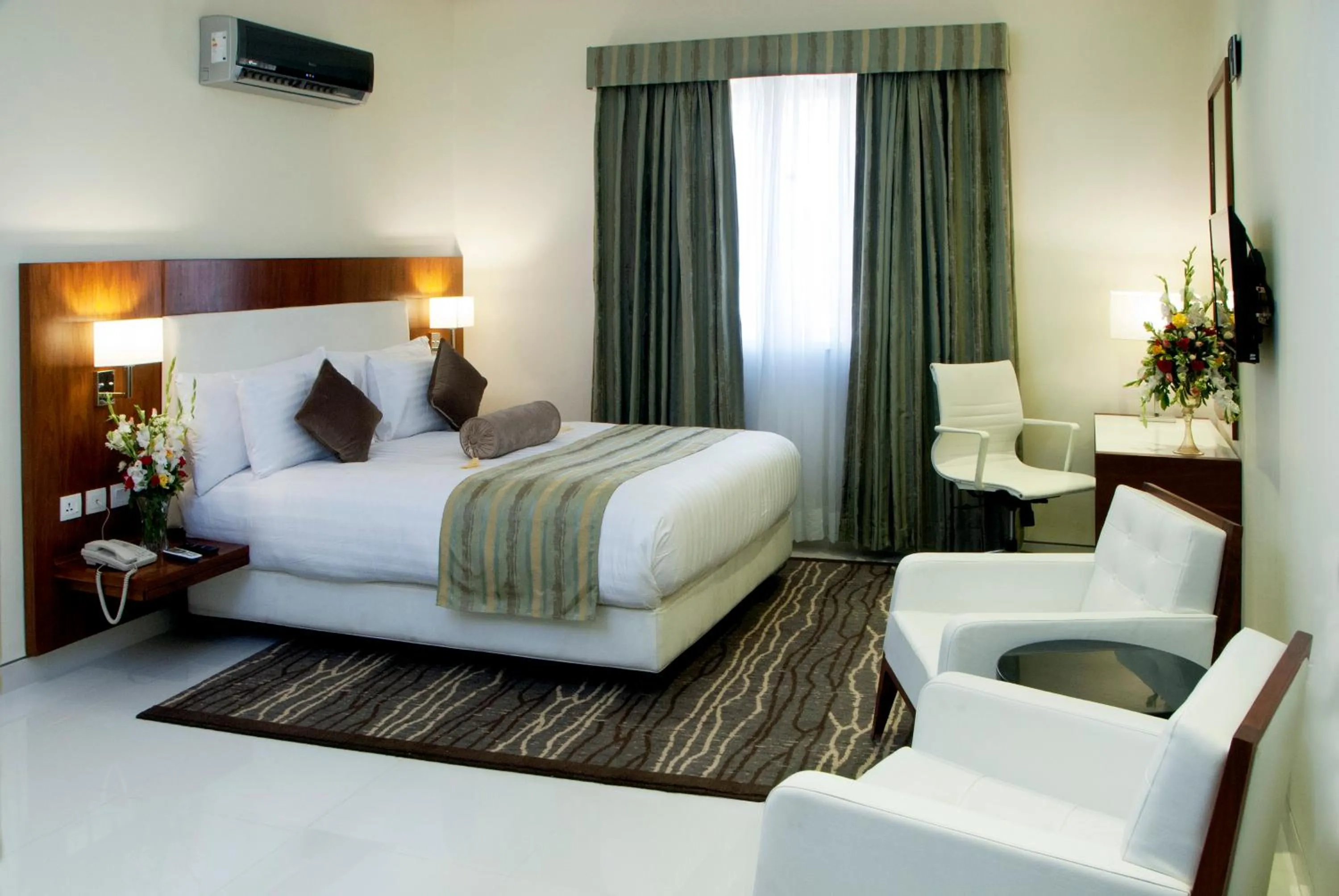 Bedroom, Bed in Avari Boutique Multan