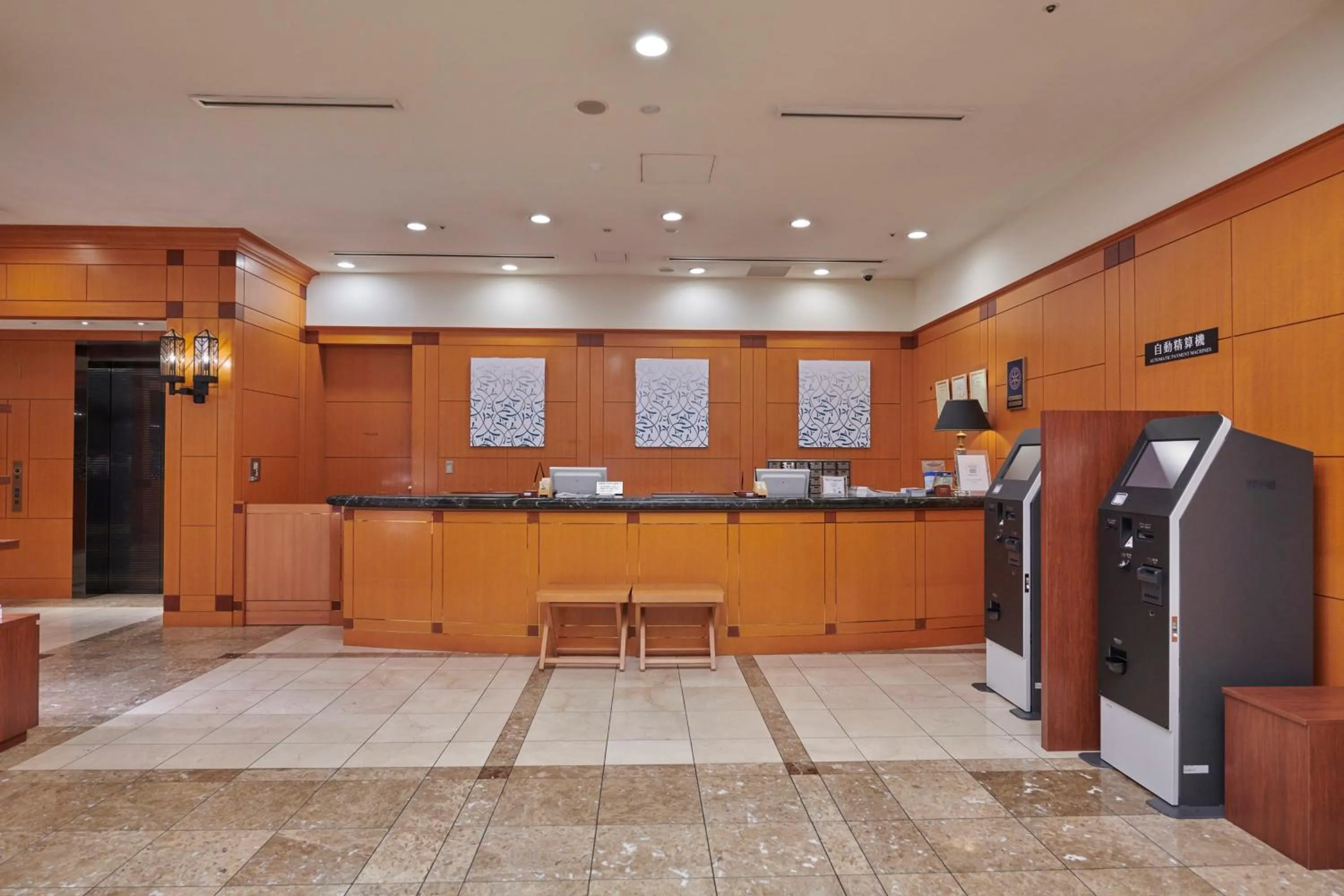 Lobby or reception in HOTEL VISCHIO AMAGASAKI by GRANVIA