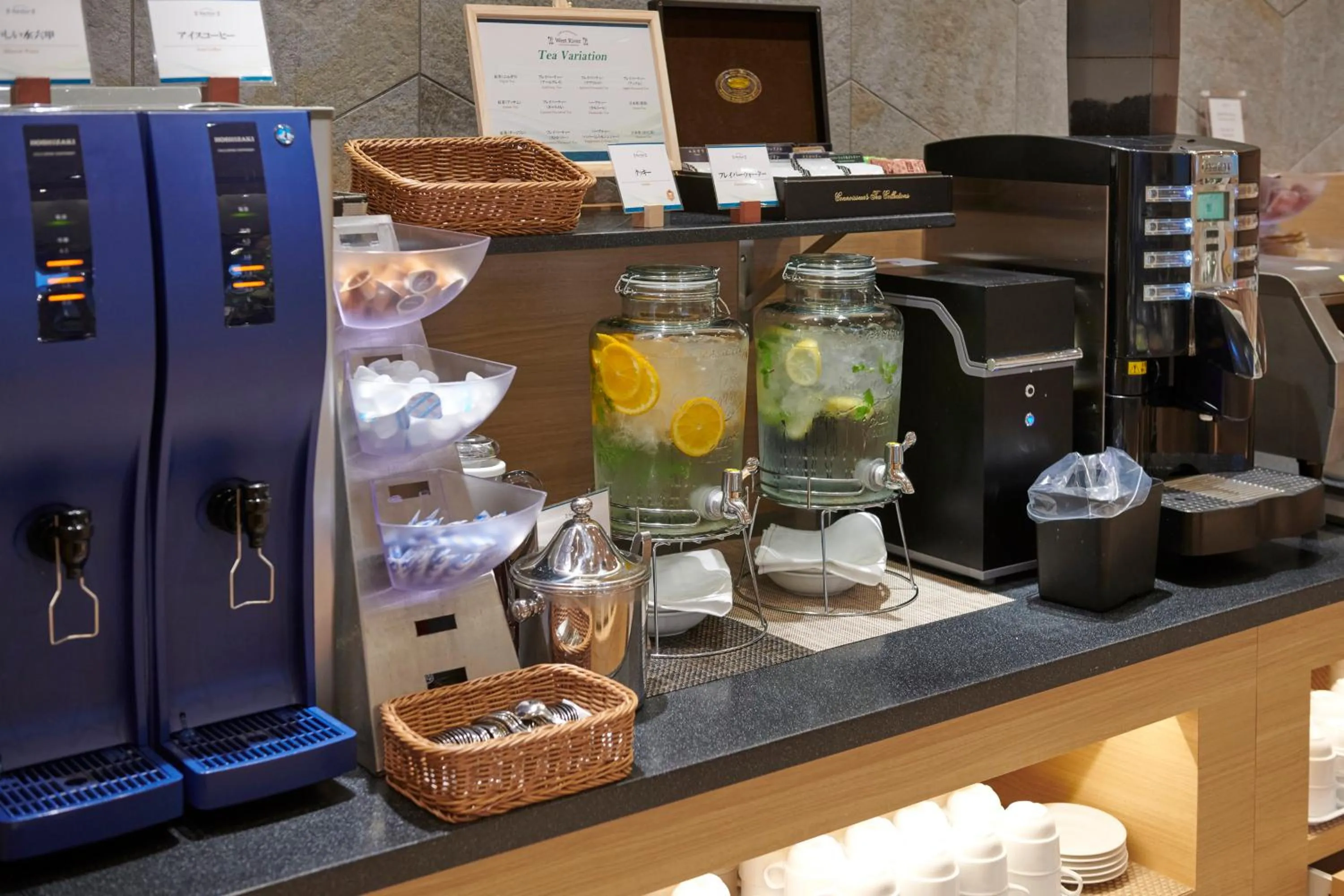 Breakfast in HOTEL VISCHIO AMAGASAKI by GRANVIA