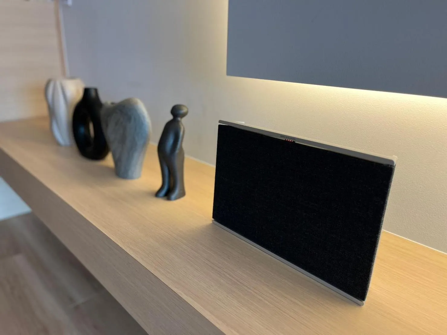 Decorative detail in Scapes The Suite