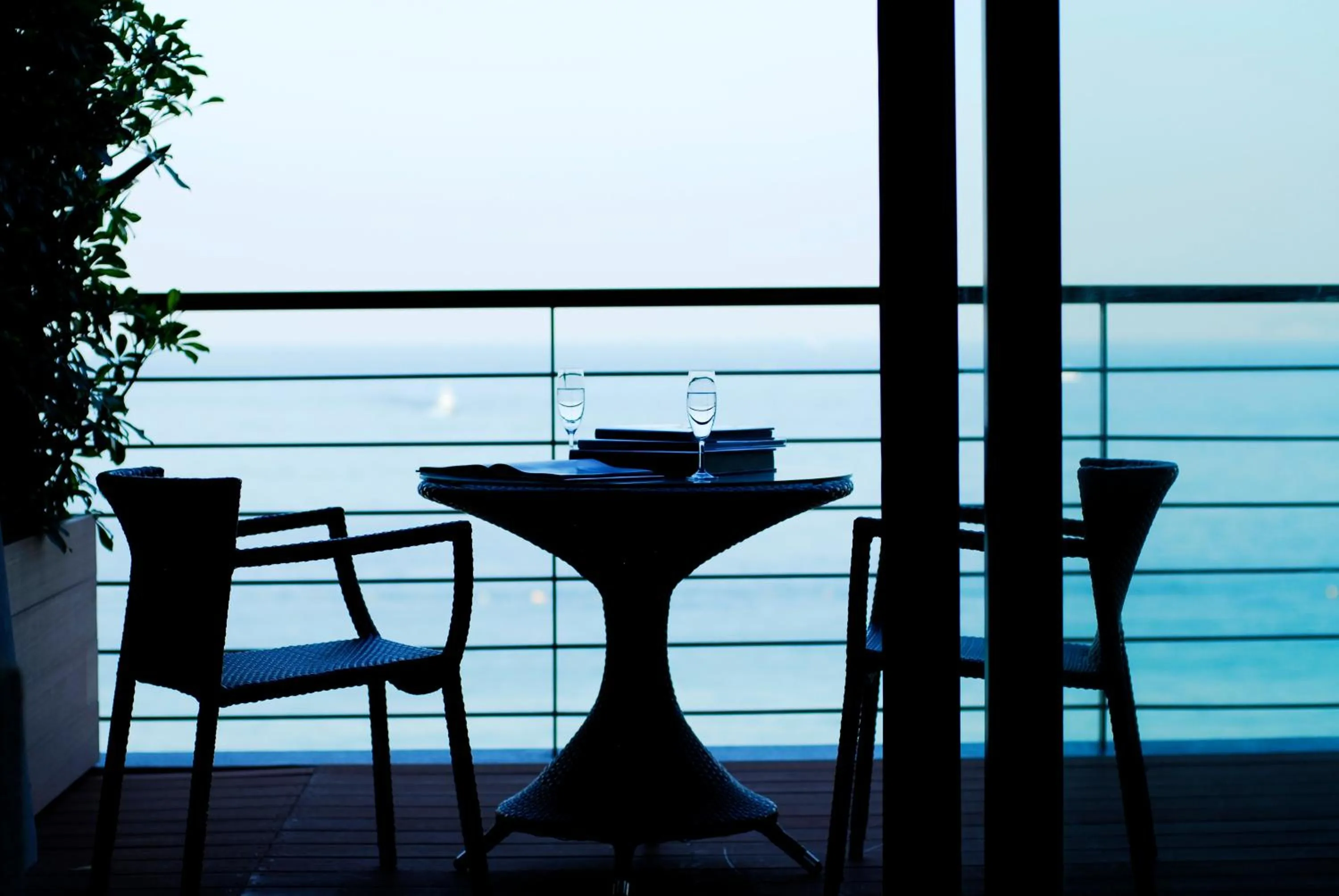 Day in Scapes The Suite