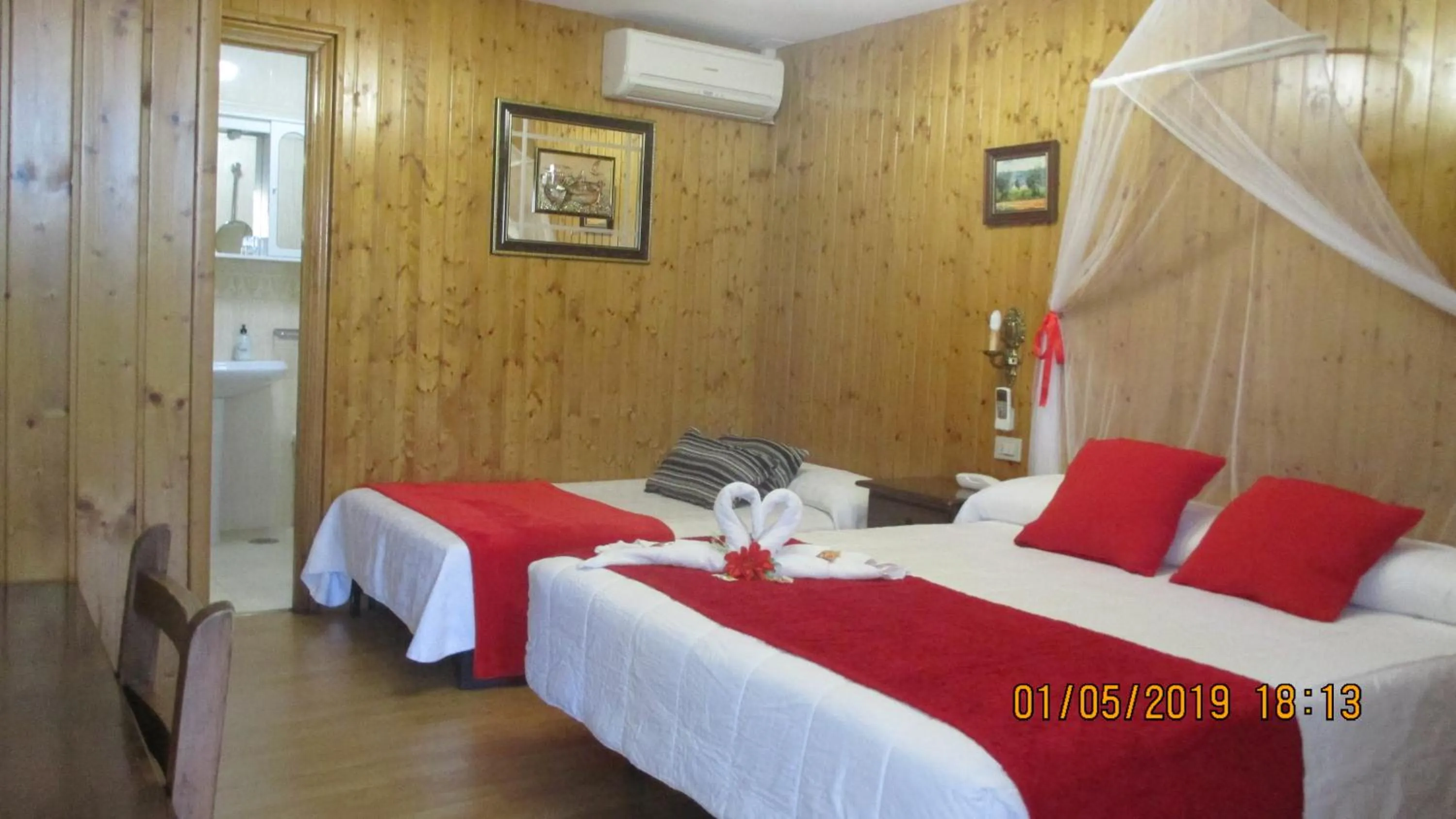 Photo of the whole room, Bed in Hotel Playa Samil Vigo
