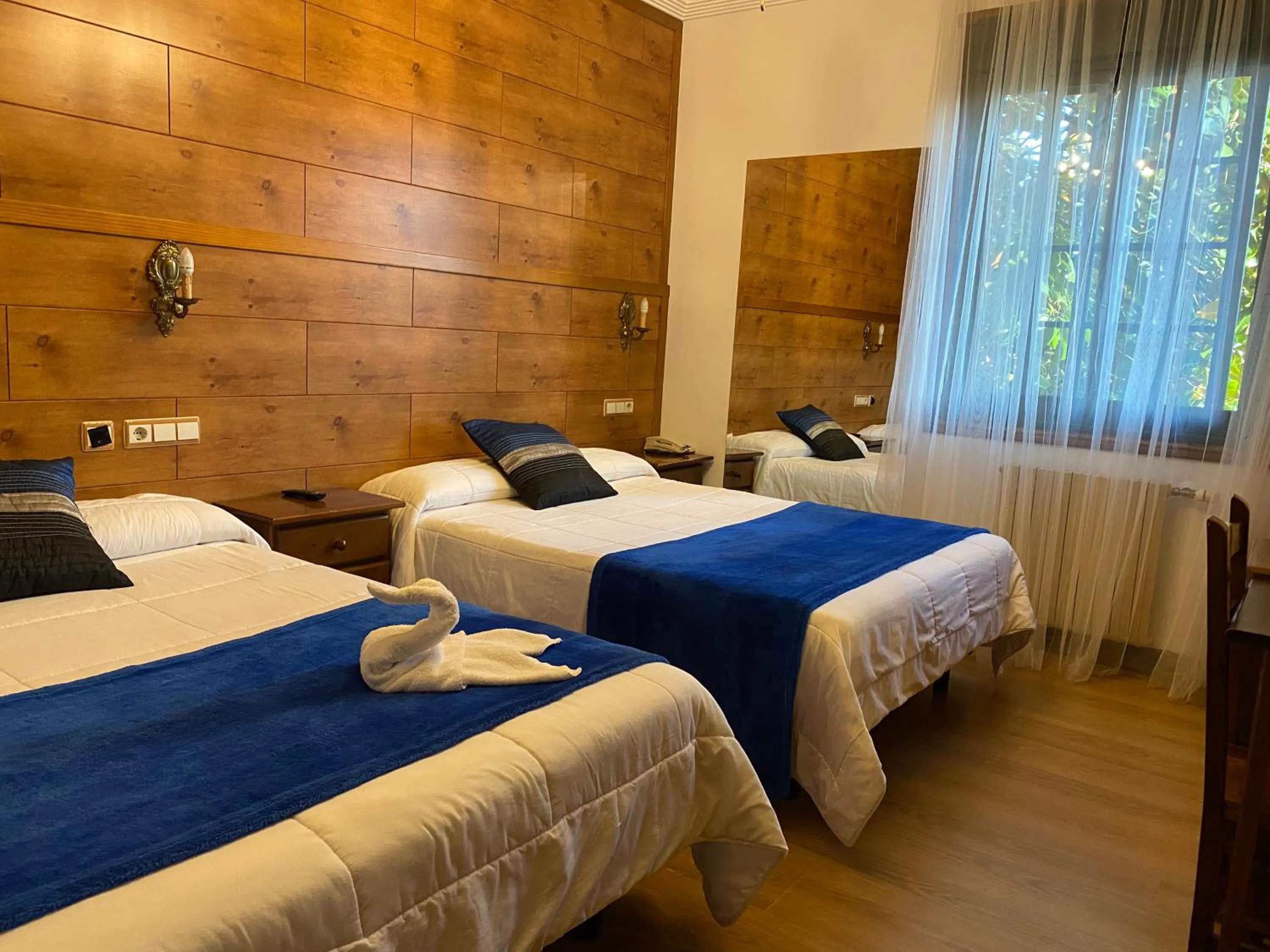 Photo of the whole room, Bed in Hotel Playa Samil Vigo