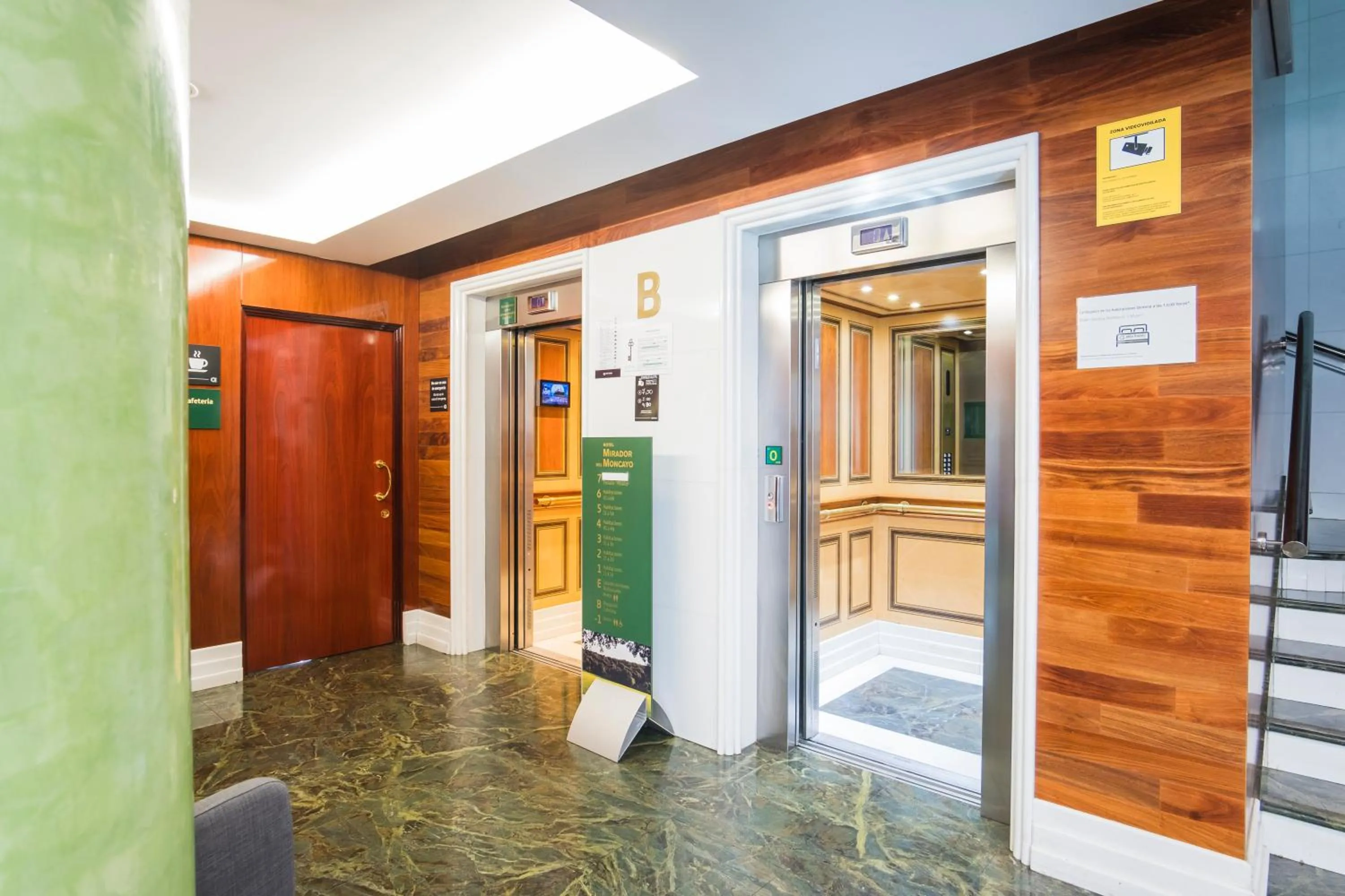 elevator in Alda Mirador del Moncayo