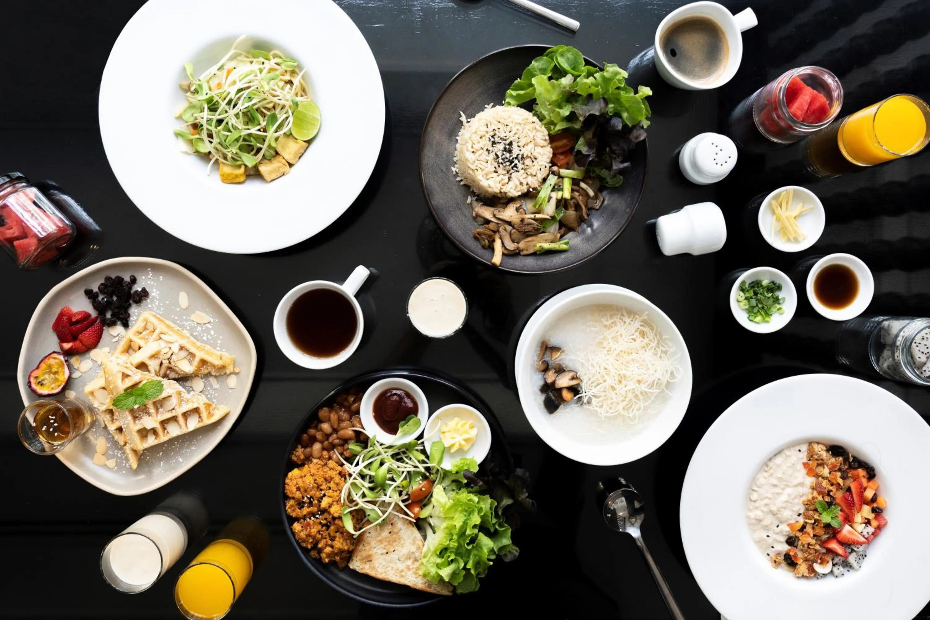 Restaurant/places to eat in Away Chiang Mai Thapae Resort A Vegan Retreat