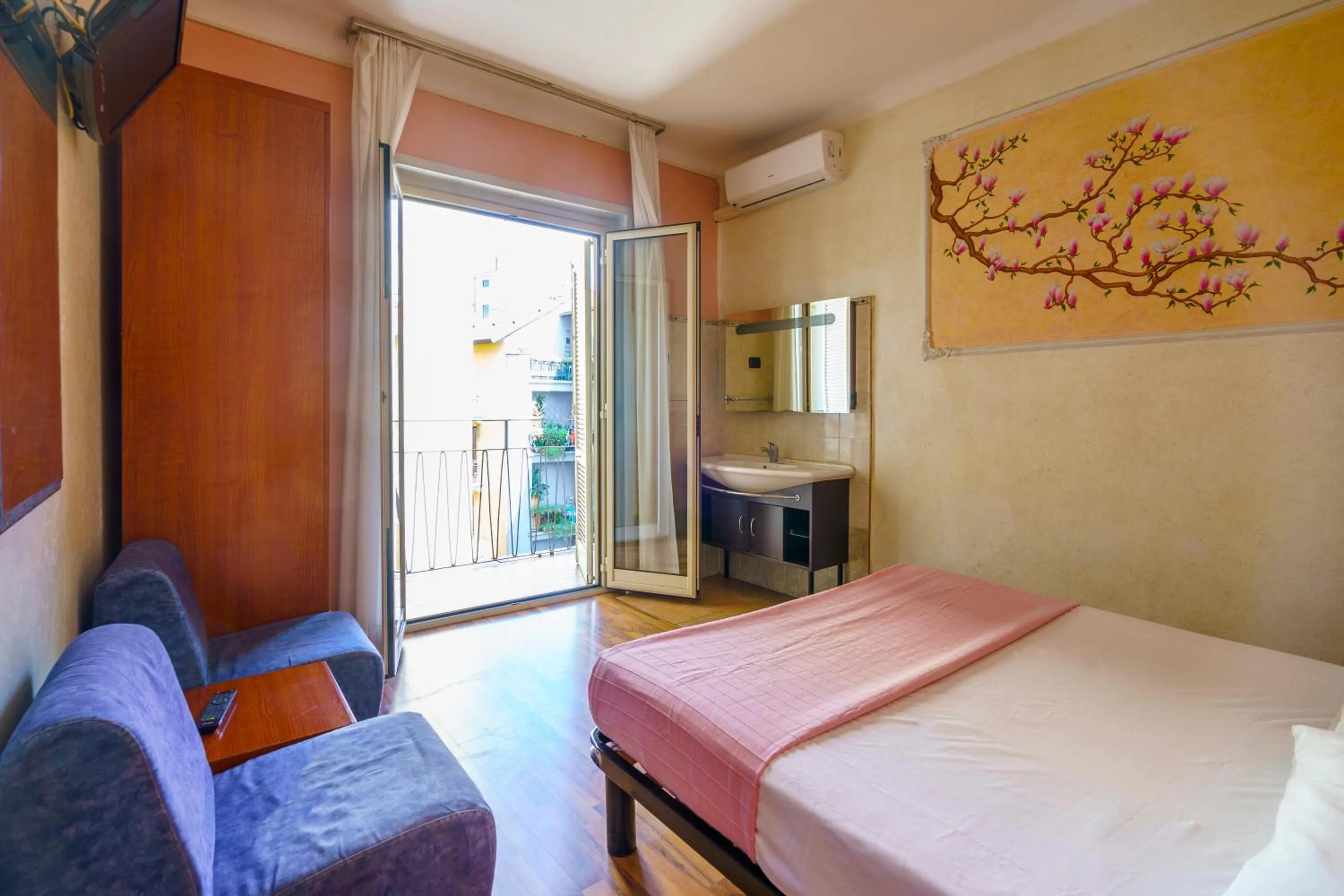 Bed in Hotel America