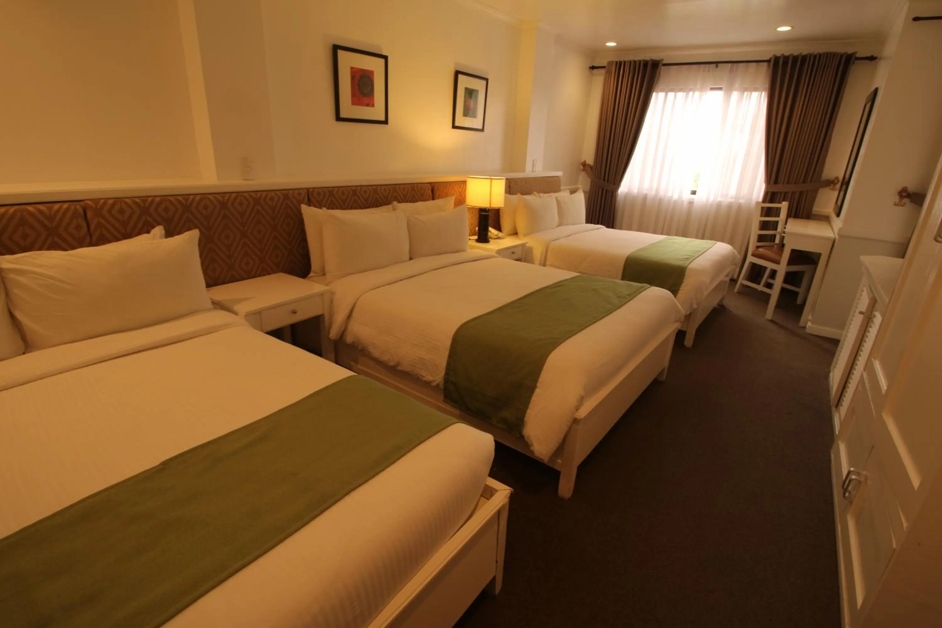 Bedroom, Bed in Mines View Park Hotel