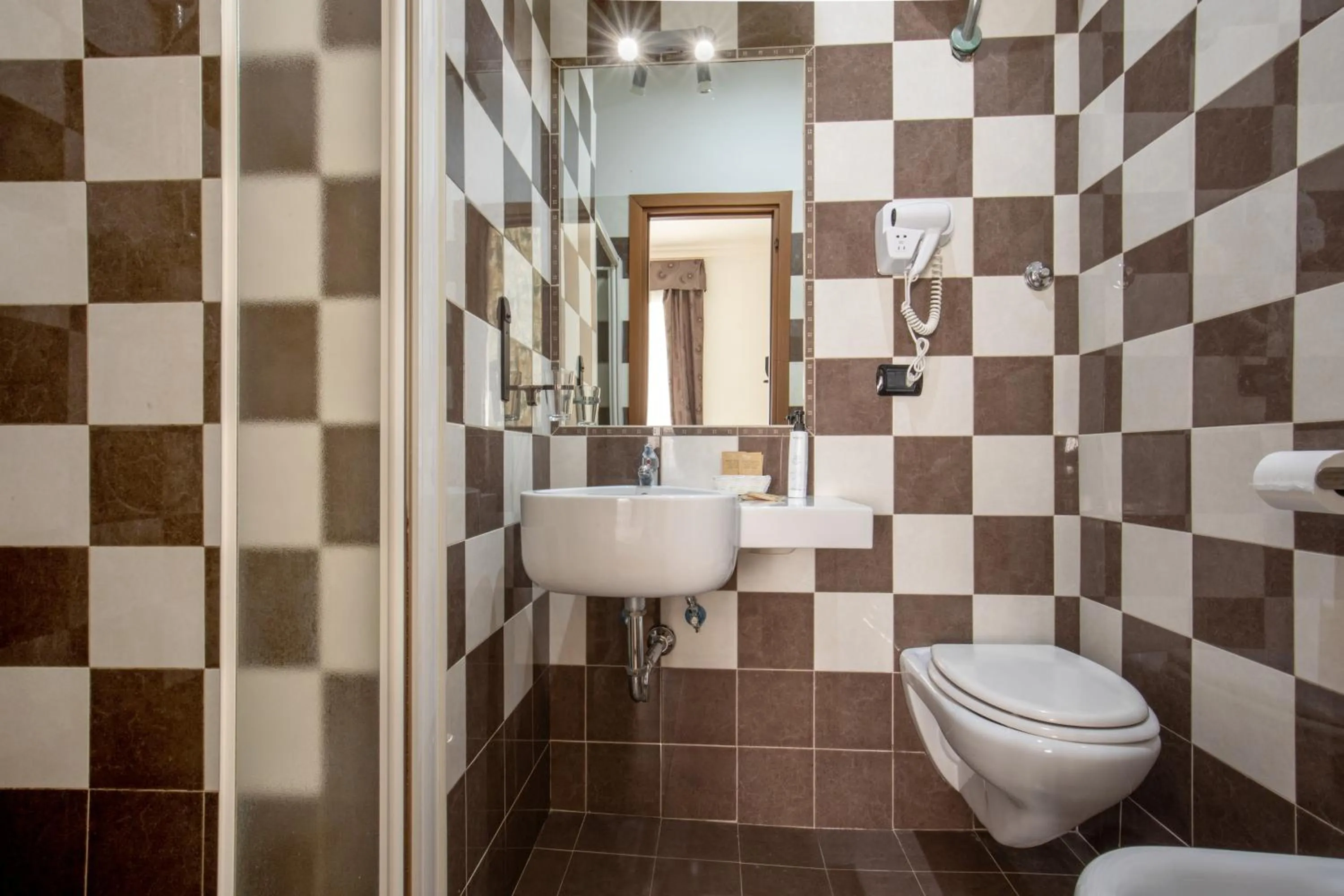 Toilet in Hotel Ciao