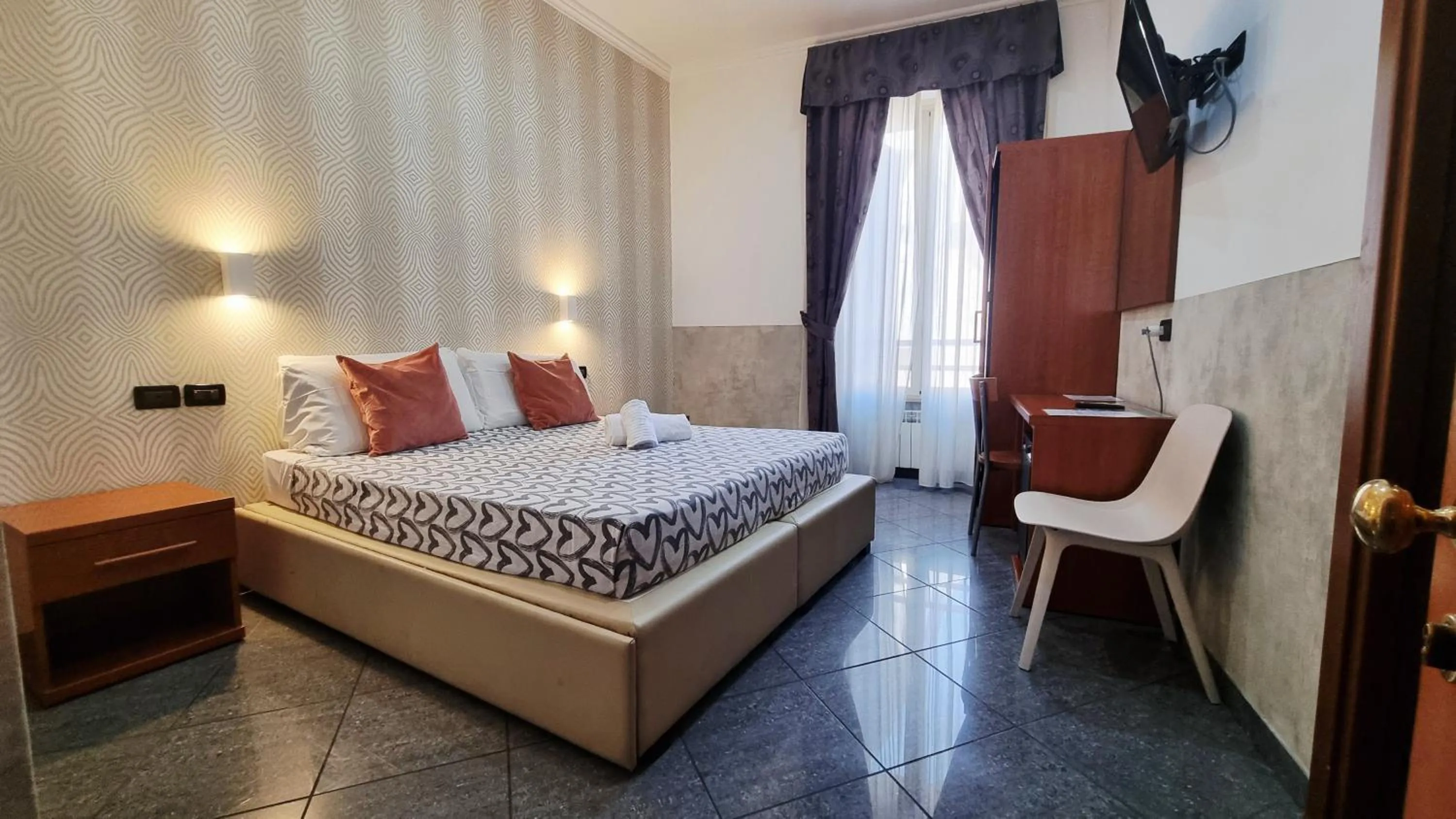 Bedroom, Bed in Hotel Ciao