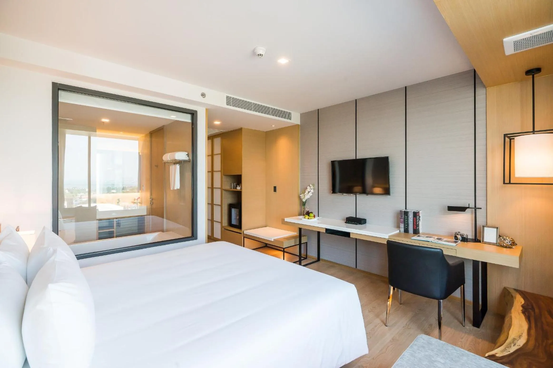 Bedroom, Bed in Arize Hotel Sri Racha