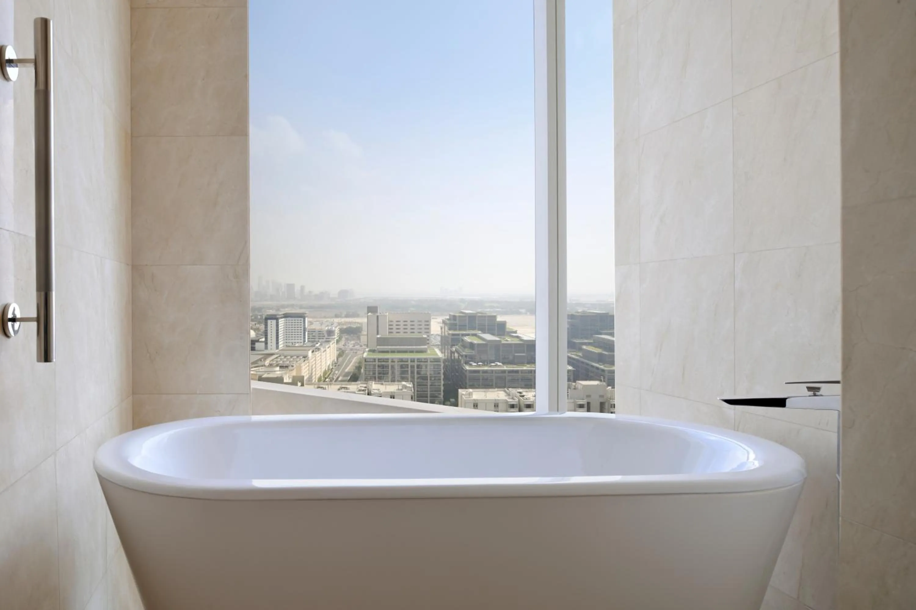 Bath in voco Dubai by IHG