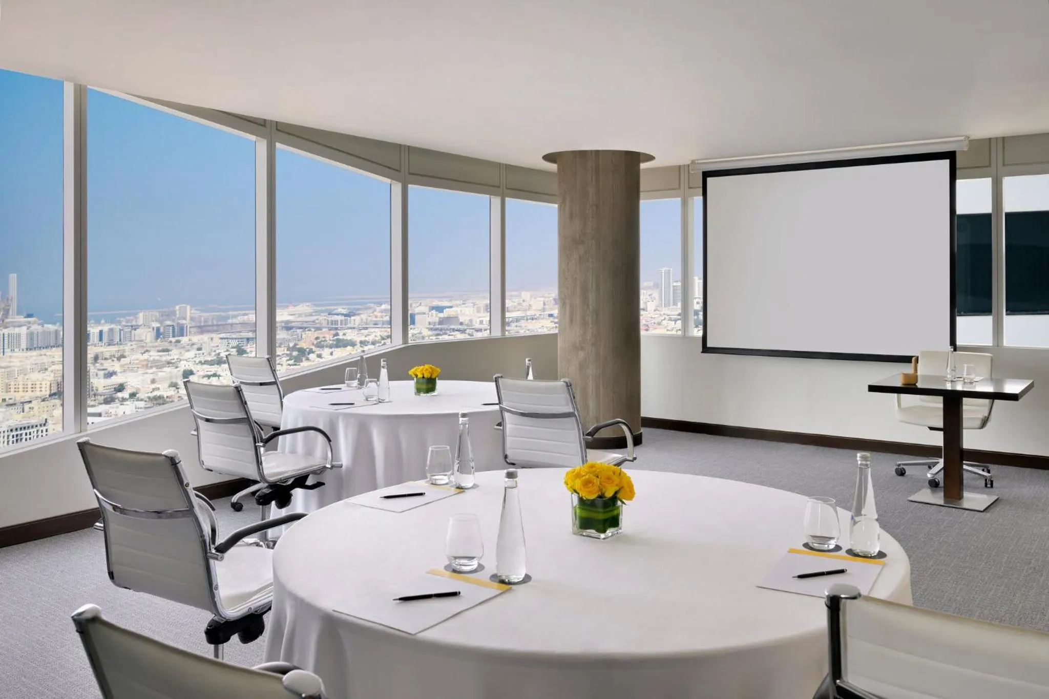Meeting/conference room in voco Dubai by IHG