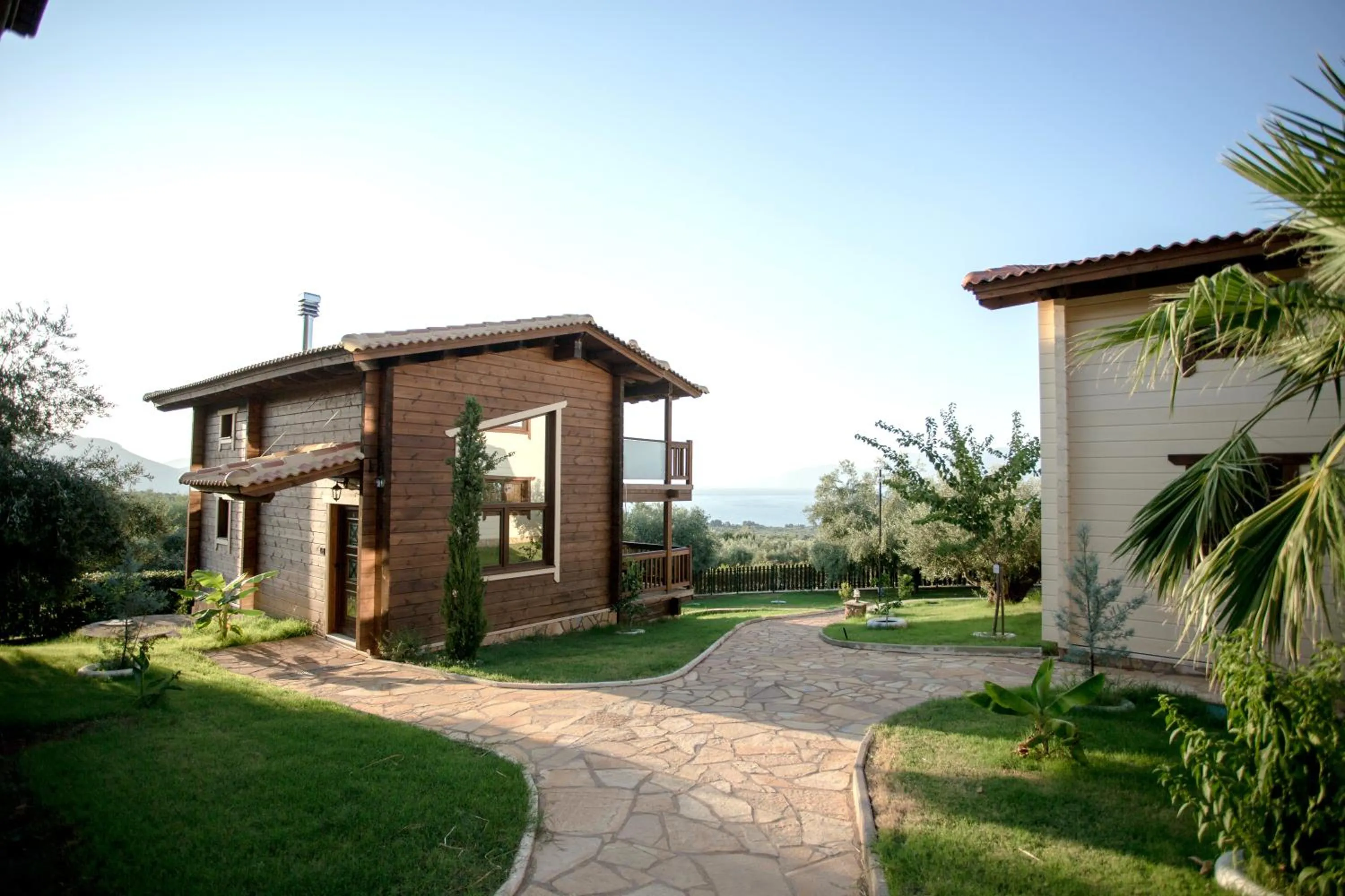 Day in Anthidon Nature Estate & Farm