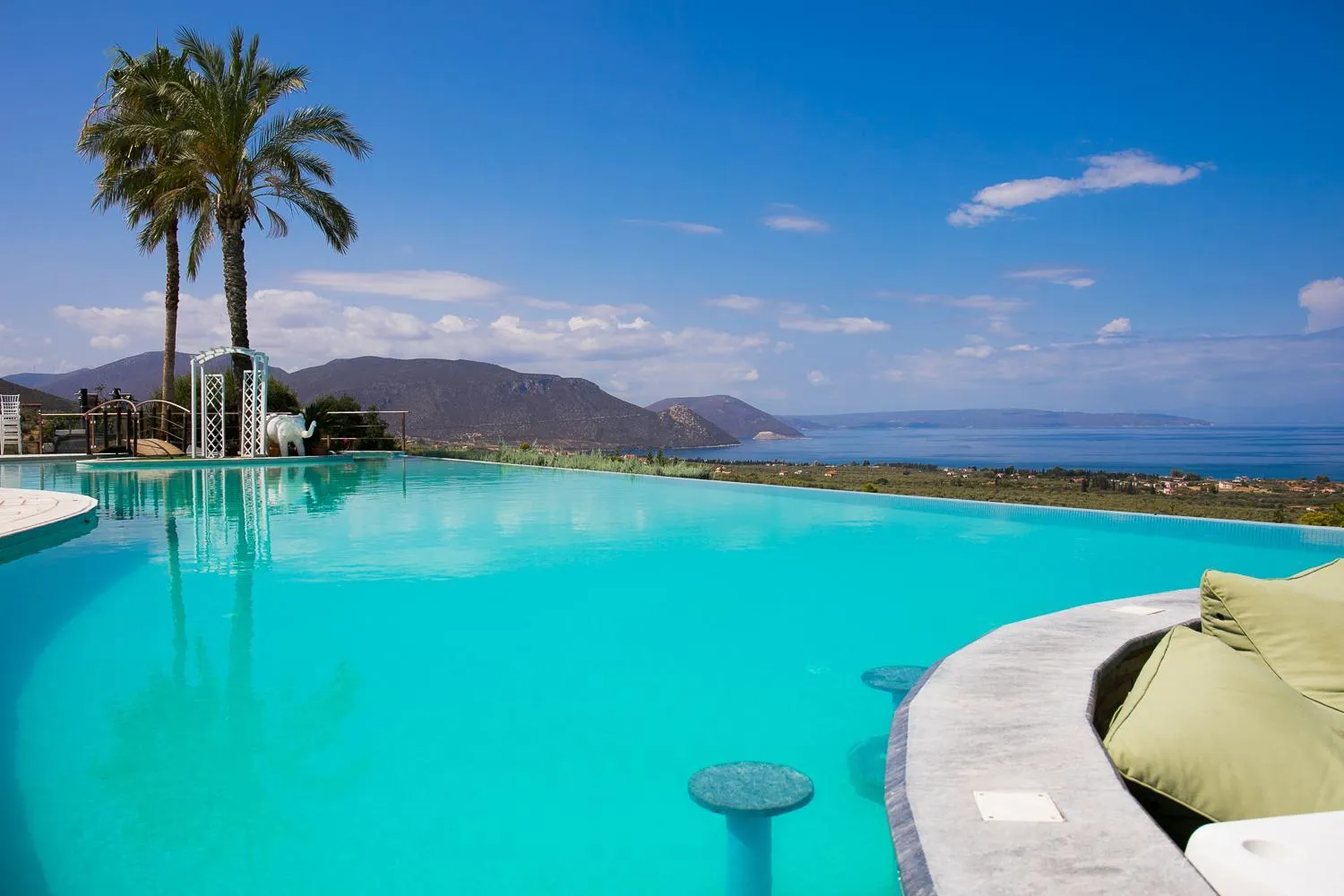 Day in Anthidon Nature Estate & Farm