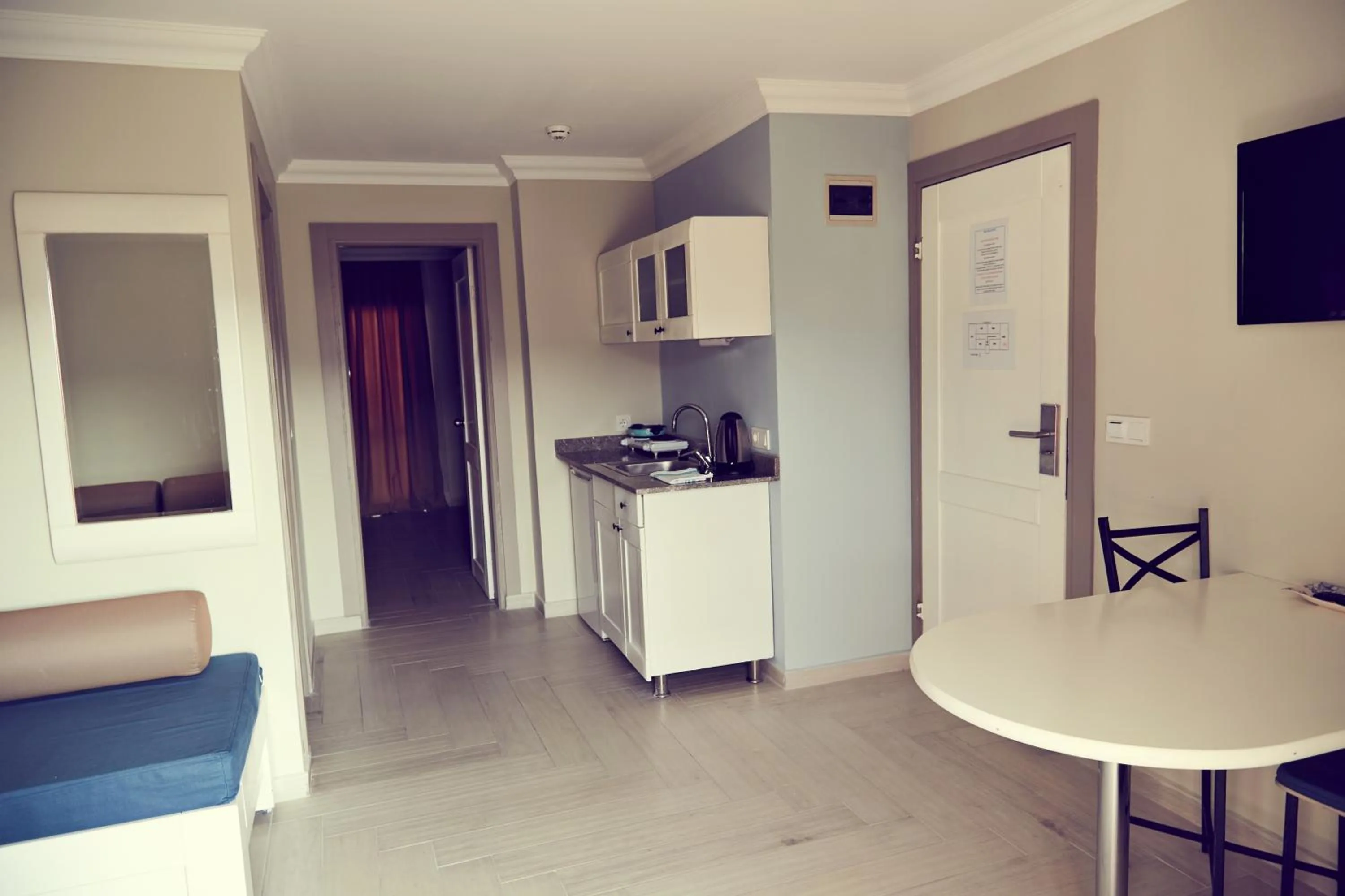 Kitchen or kitchenette in Two Seas Hotel