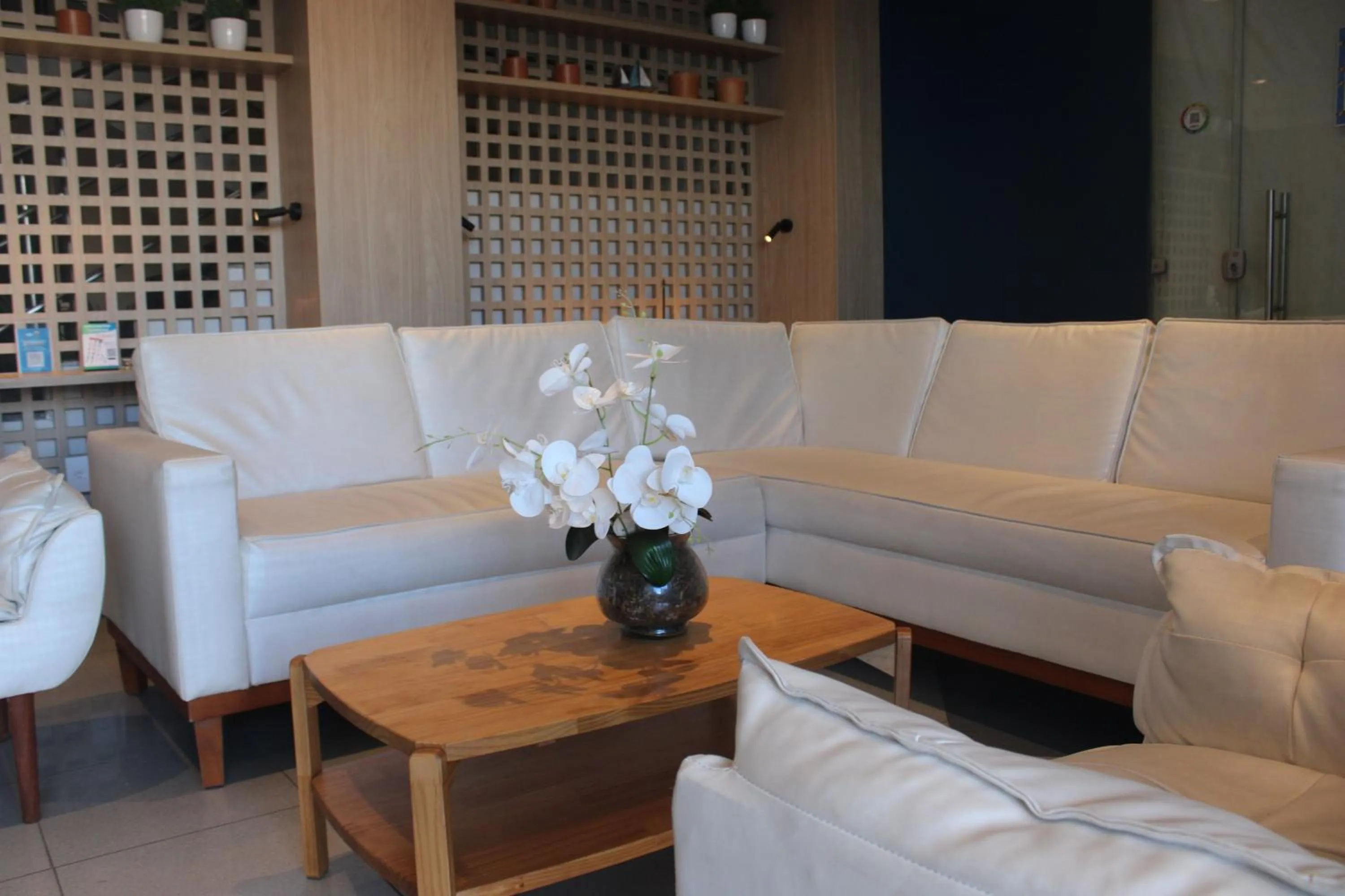 Lobby or reception in Litorânea Praia Hotel