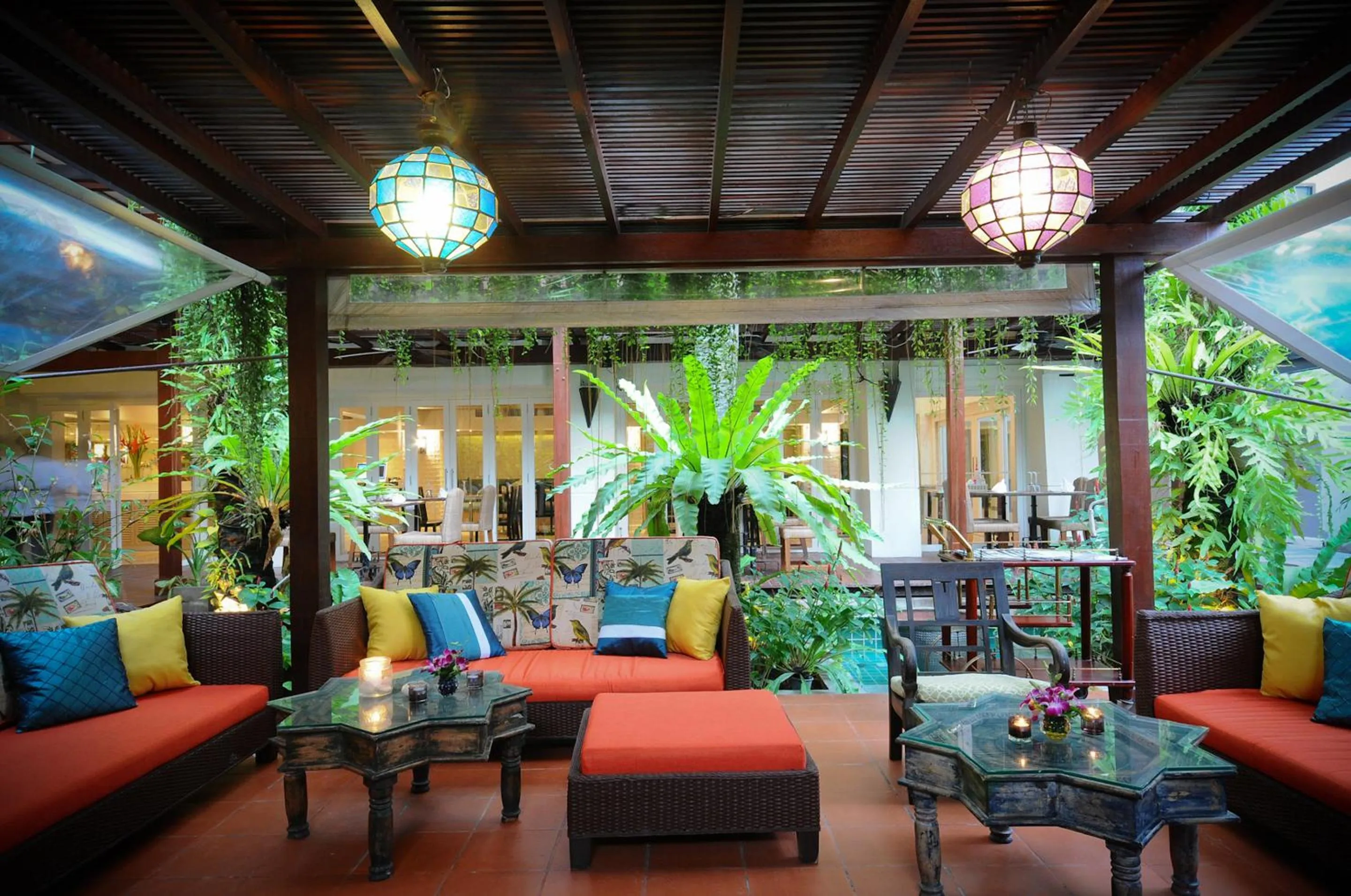 Restaurant/places to eat in Burasari Phuket Resort & Spa