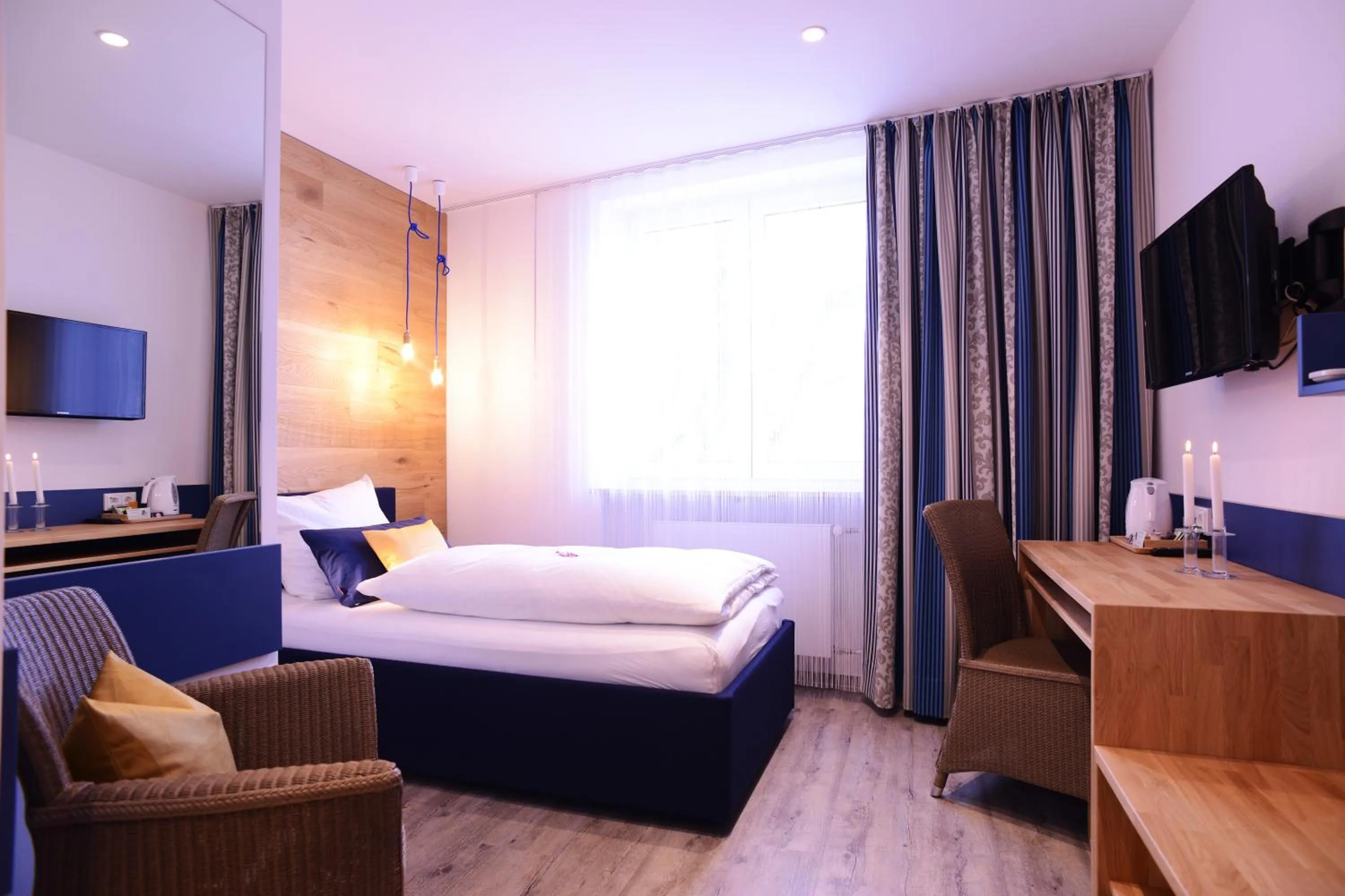 Other, Bed in Gasthof zur Post Hotel und Parkplatz