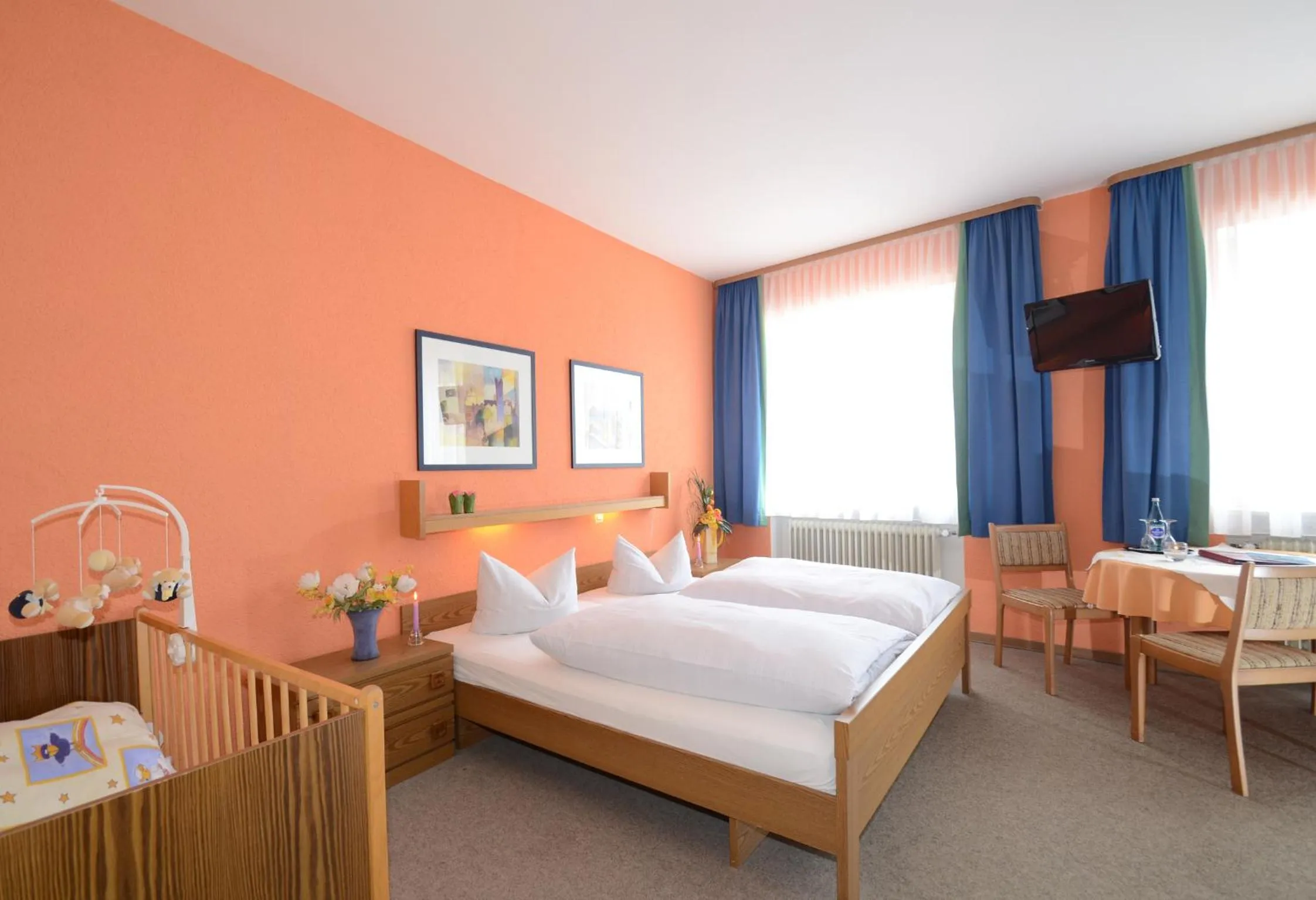 Bed in Gasthof zur Post Hotel und Parkplatz