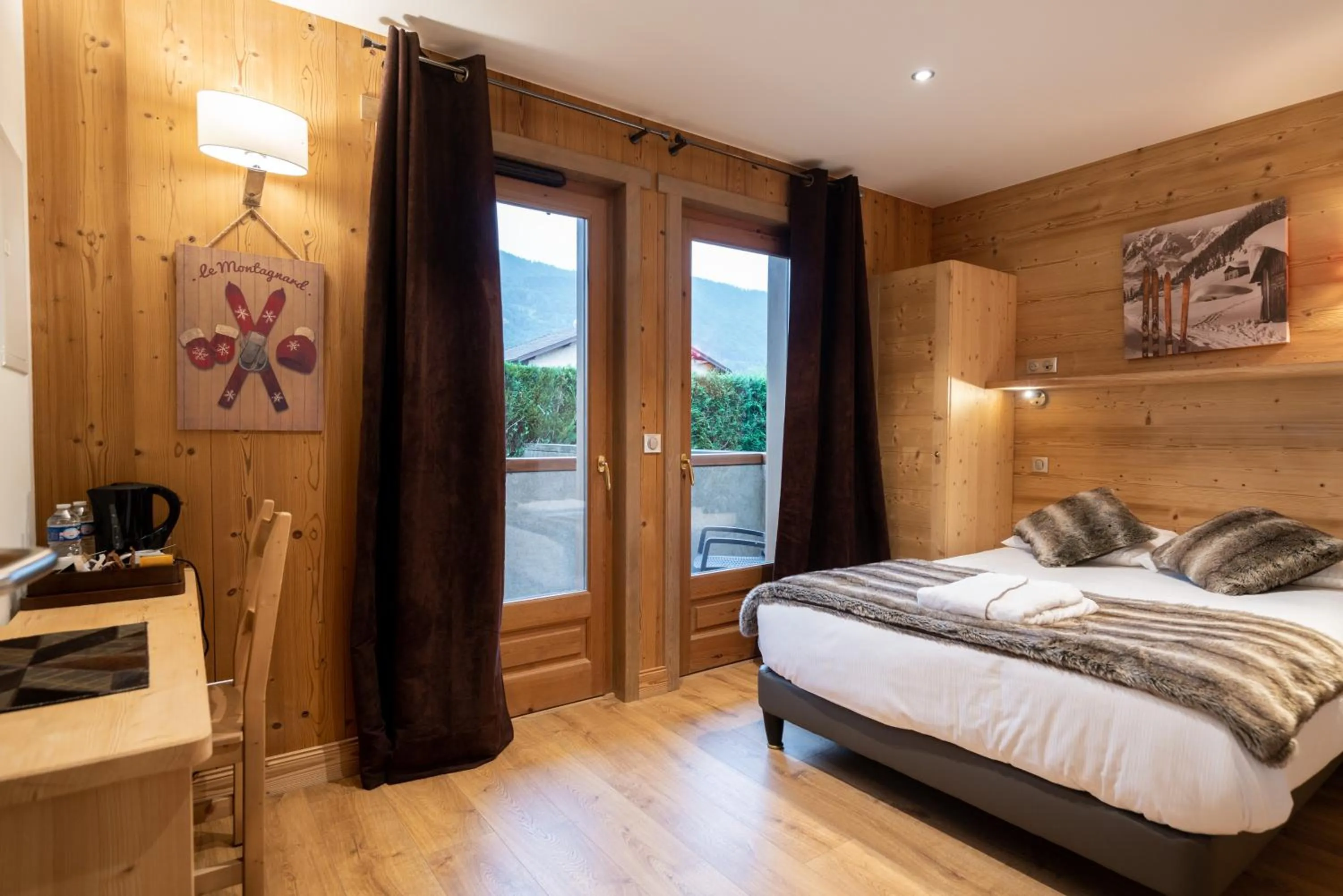 Photo of the whole room, Bed in La Ferme Du Lac