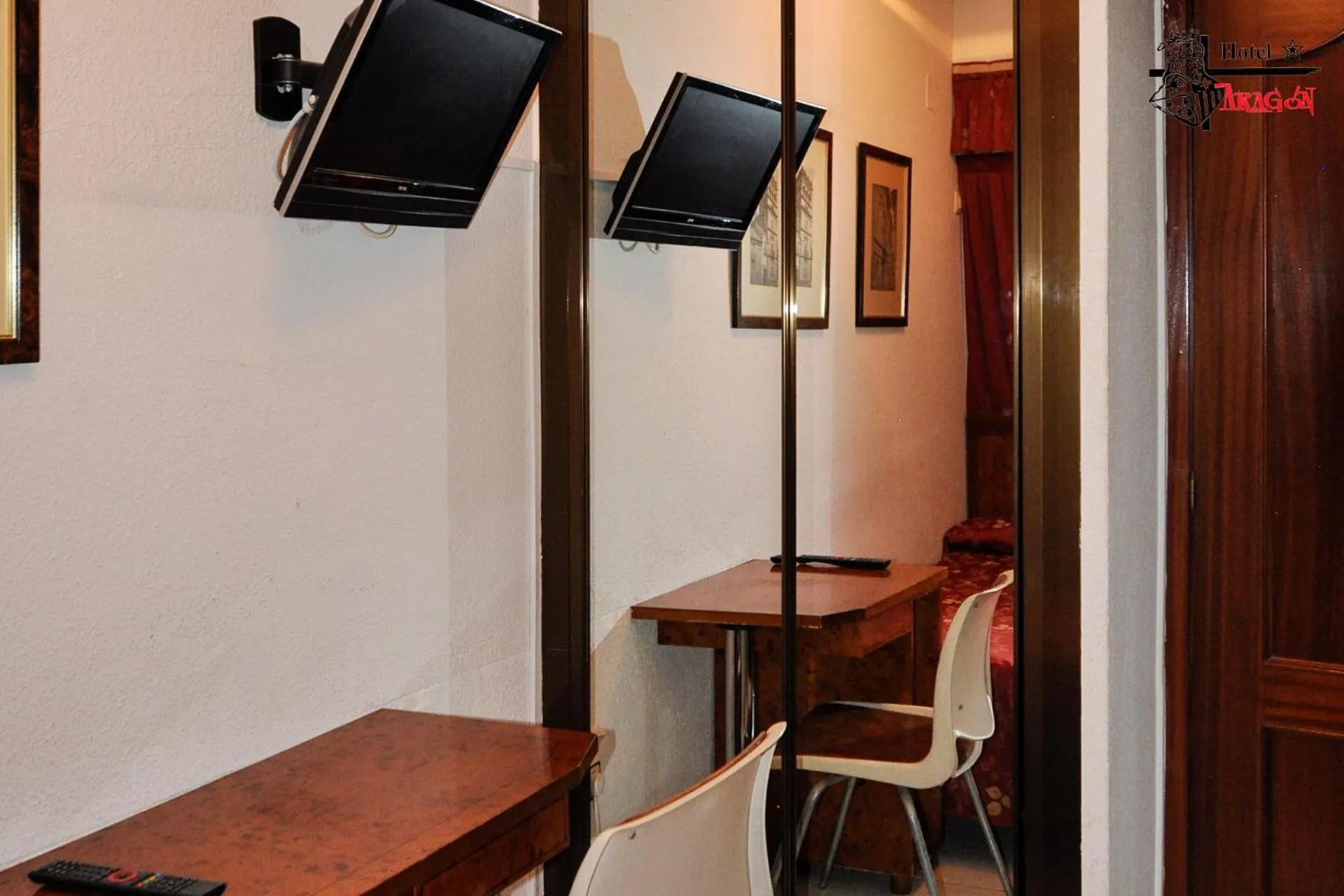 Bedroom in Hotel Aragón