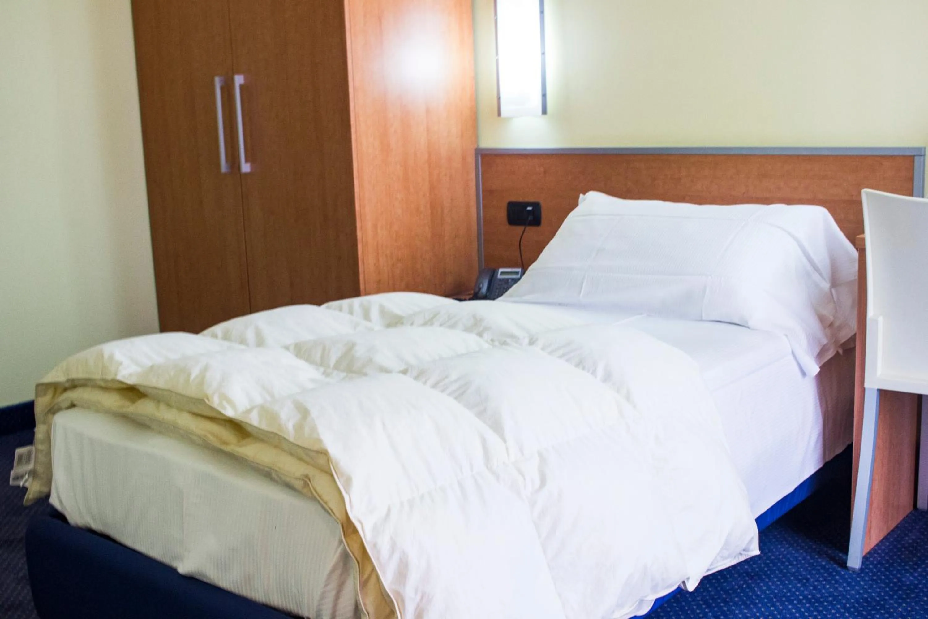 Photo of the whole room, Bed in Best Western Hotel Class Lamezia