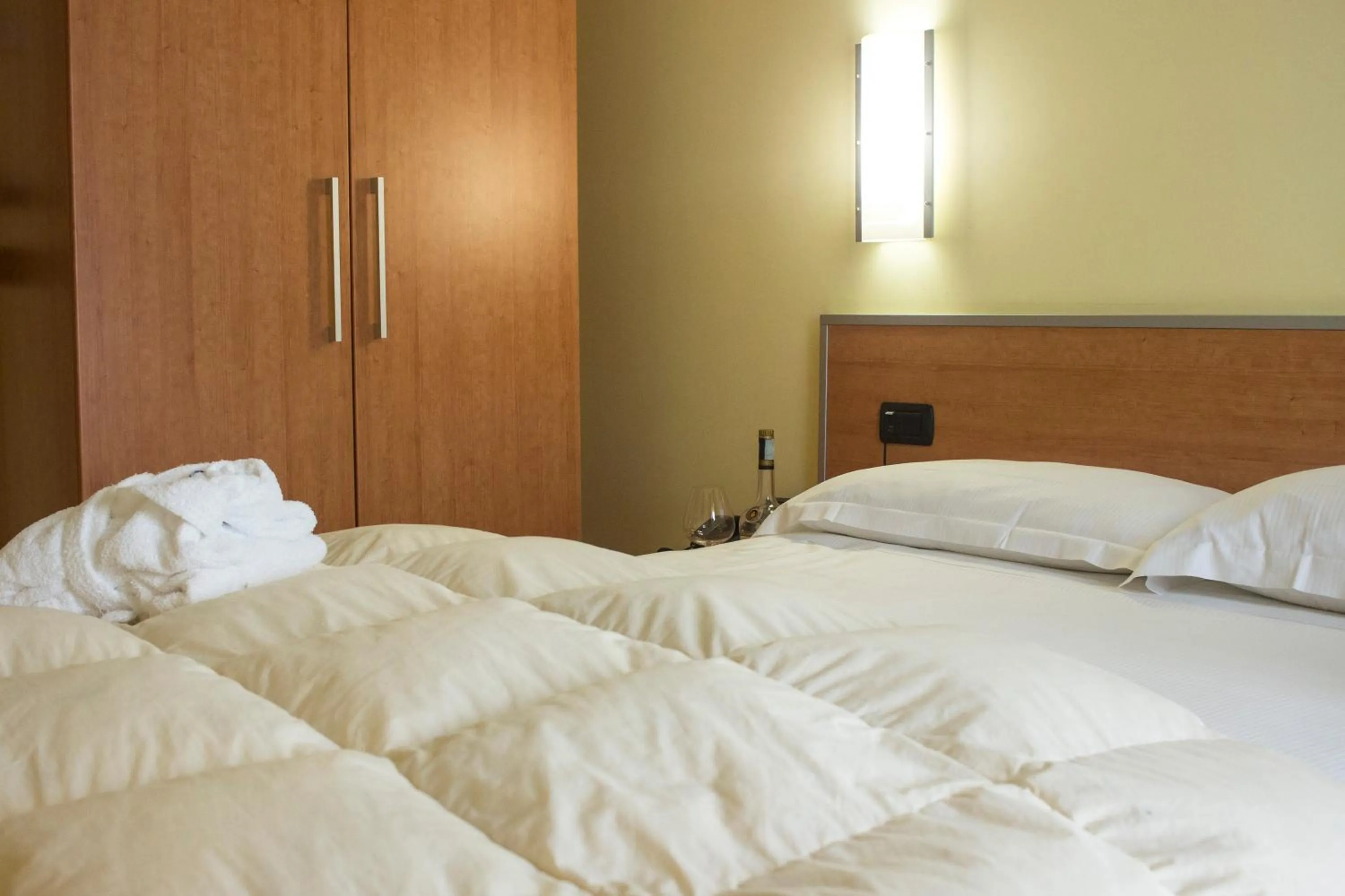 Photo of the whole room, Bed in Best Western Hotel Class Lamezia