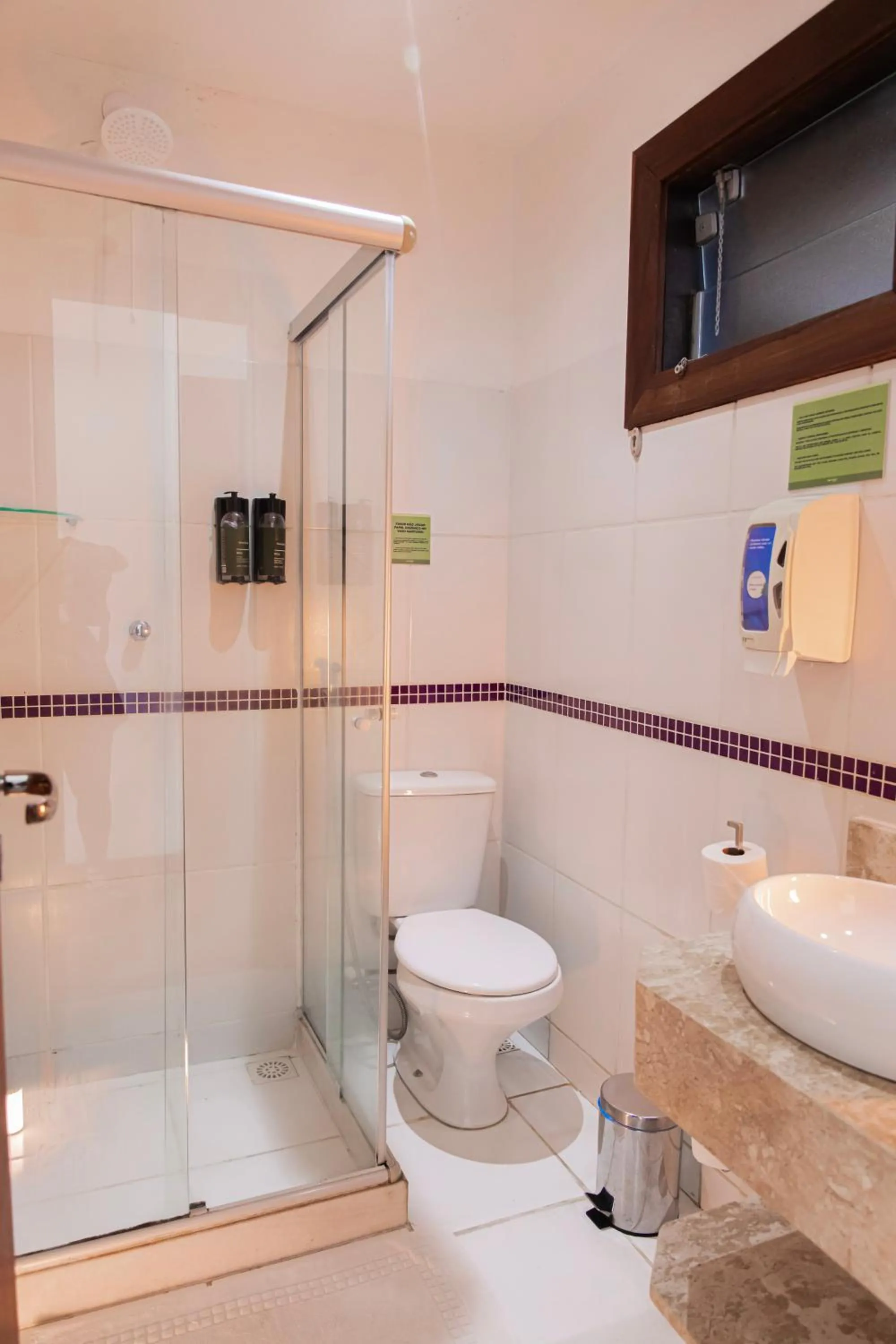 Bamboo Búzios Hostel