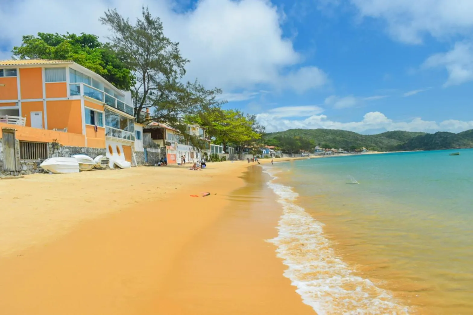 Beach in Bamboo Búzios Hostel