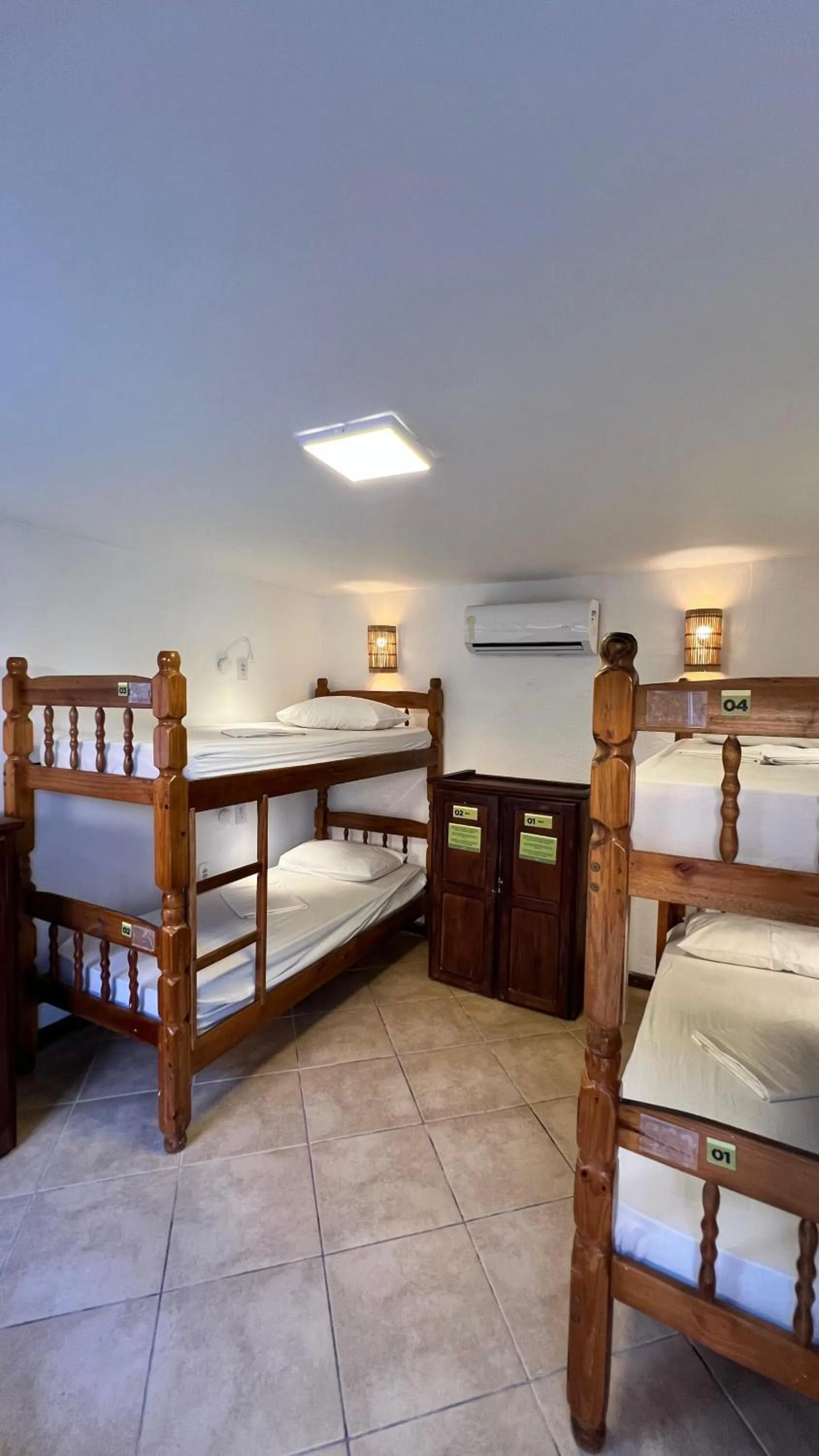 Bed in Bamboo Búzios Hostel