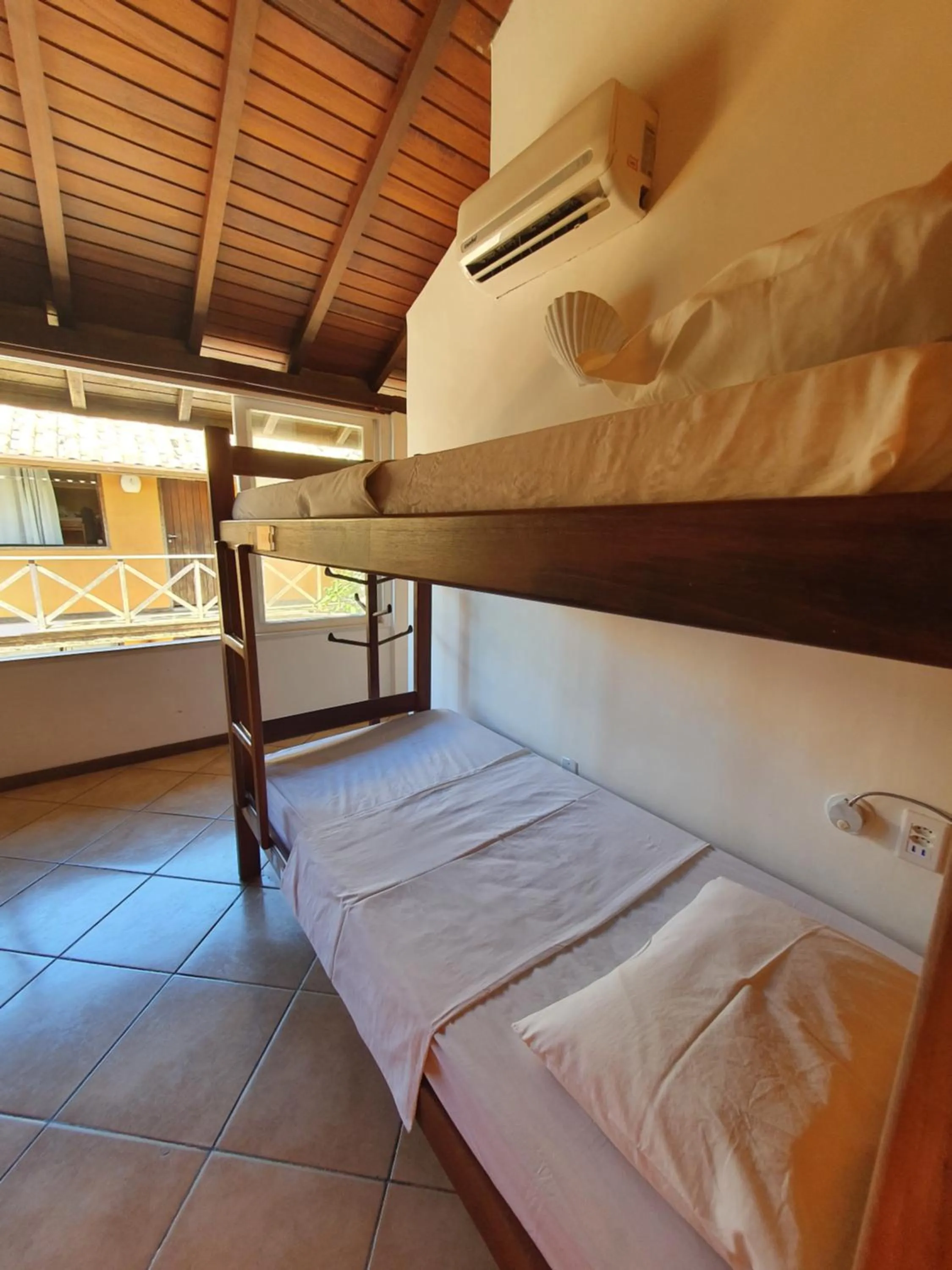 Photo of the whole room, Bed in Bamboo Búzios Hostel