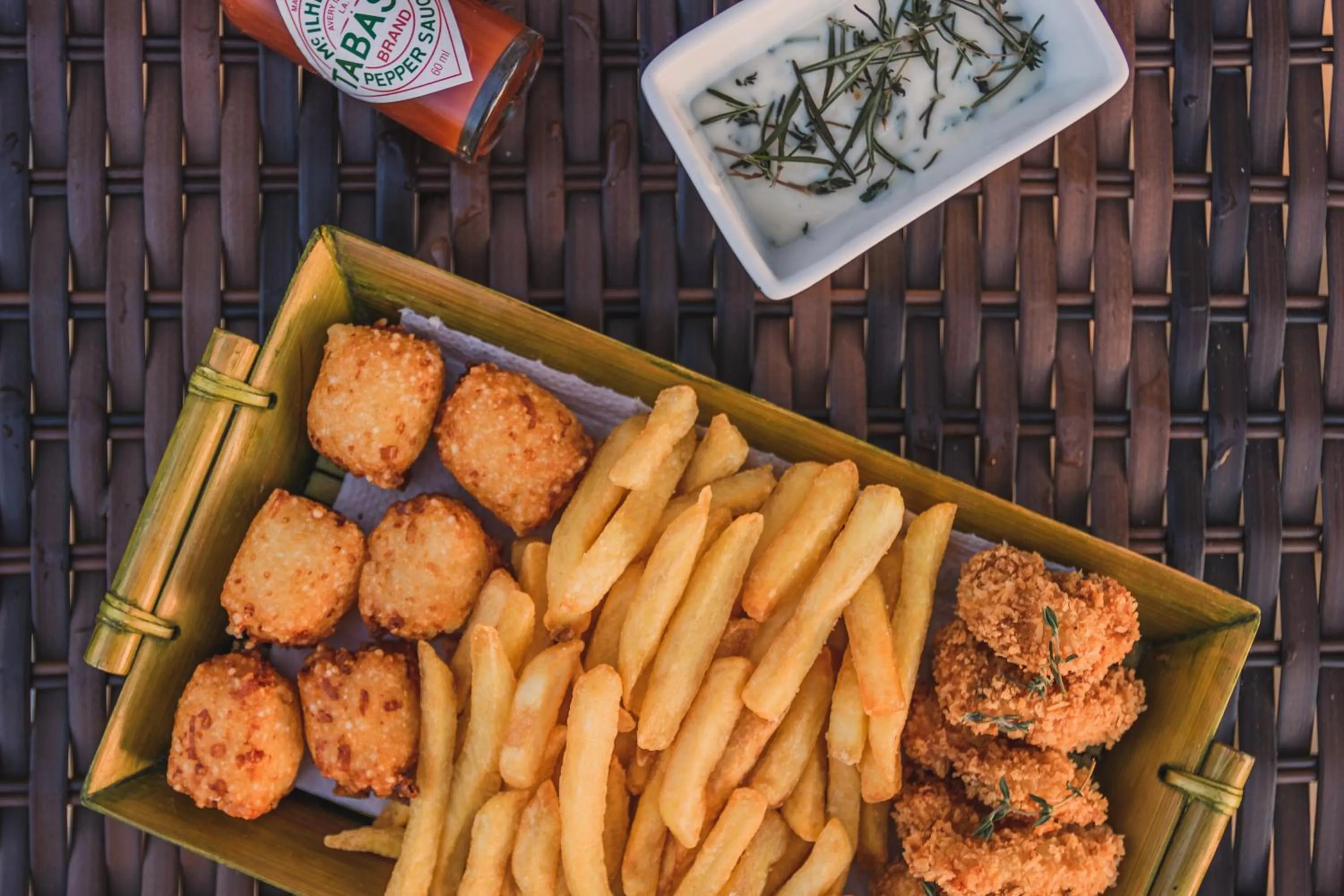 Food in Bamboo Búzios Hostel