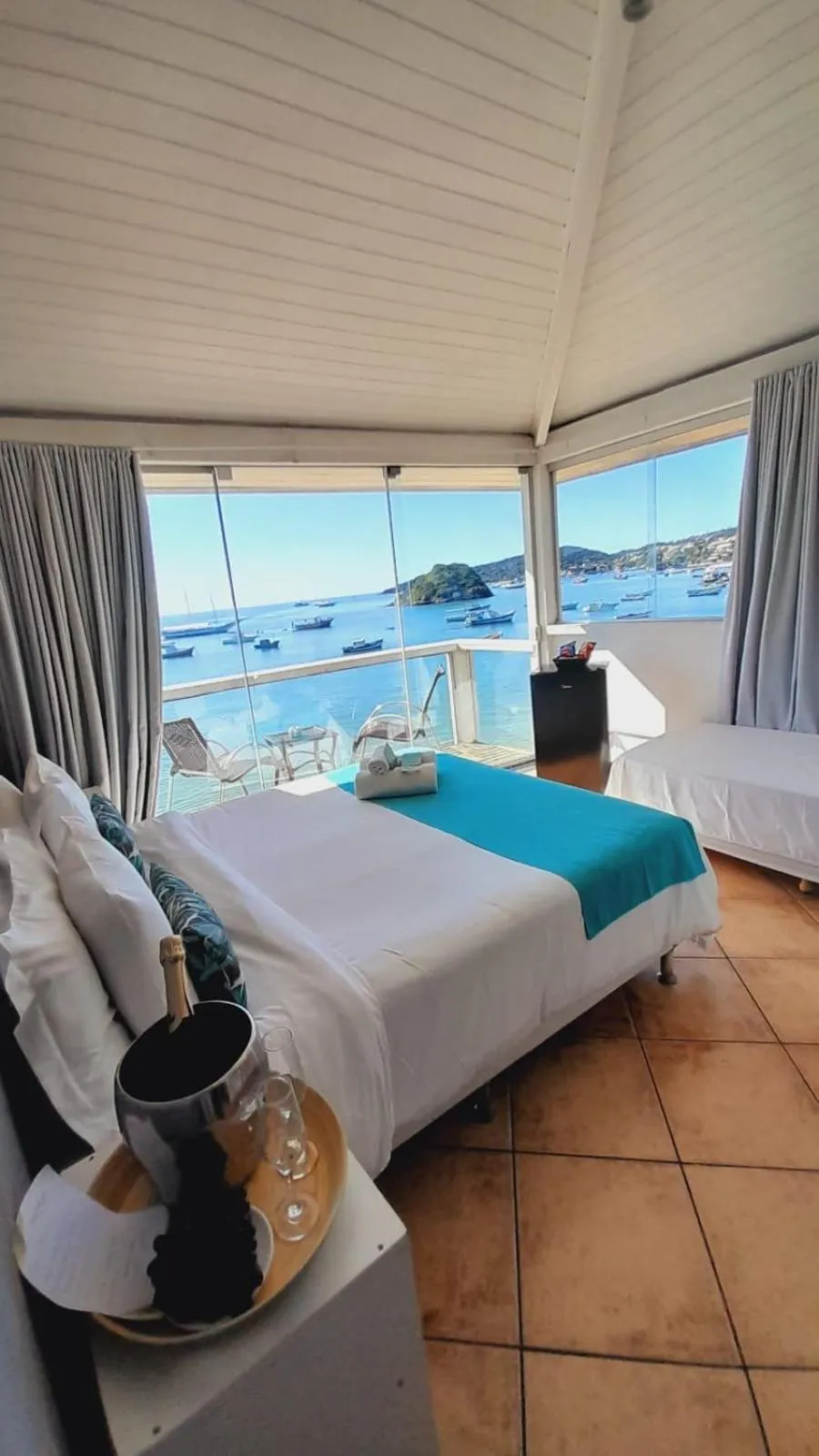 Bed in Bamboo Búzios Hostel