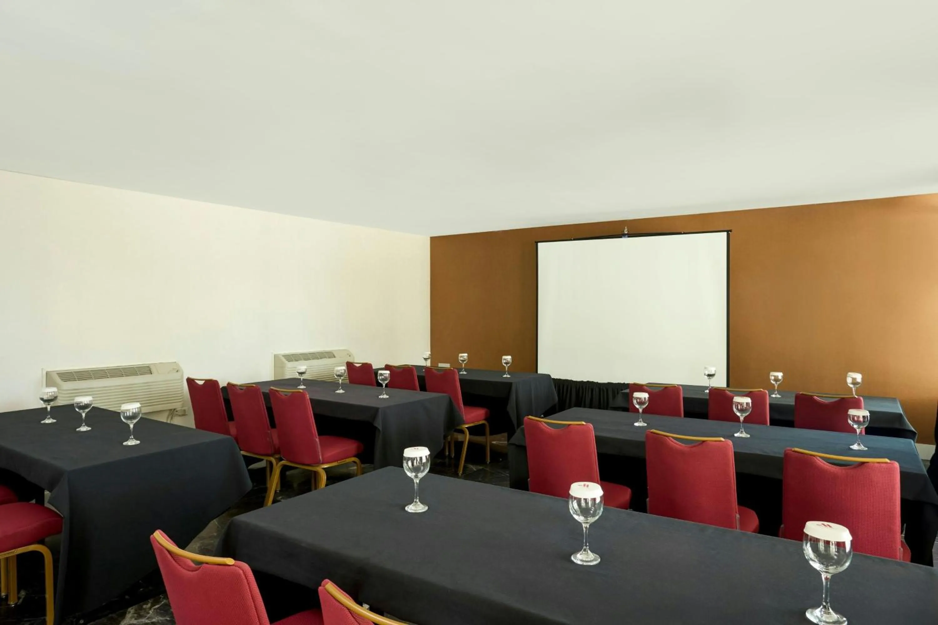 Meeting/conference room in Marriott Maracay Golf Resort