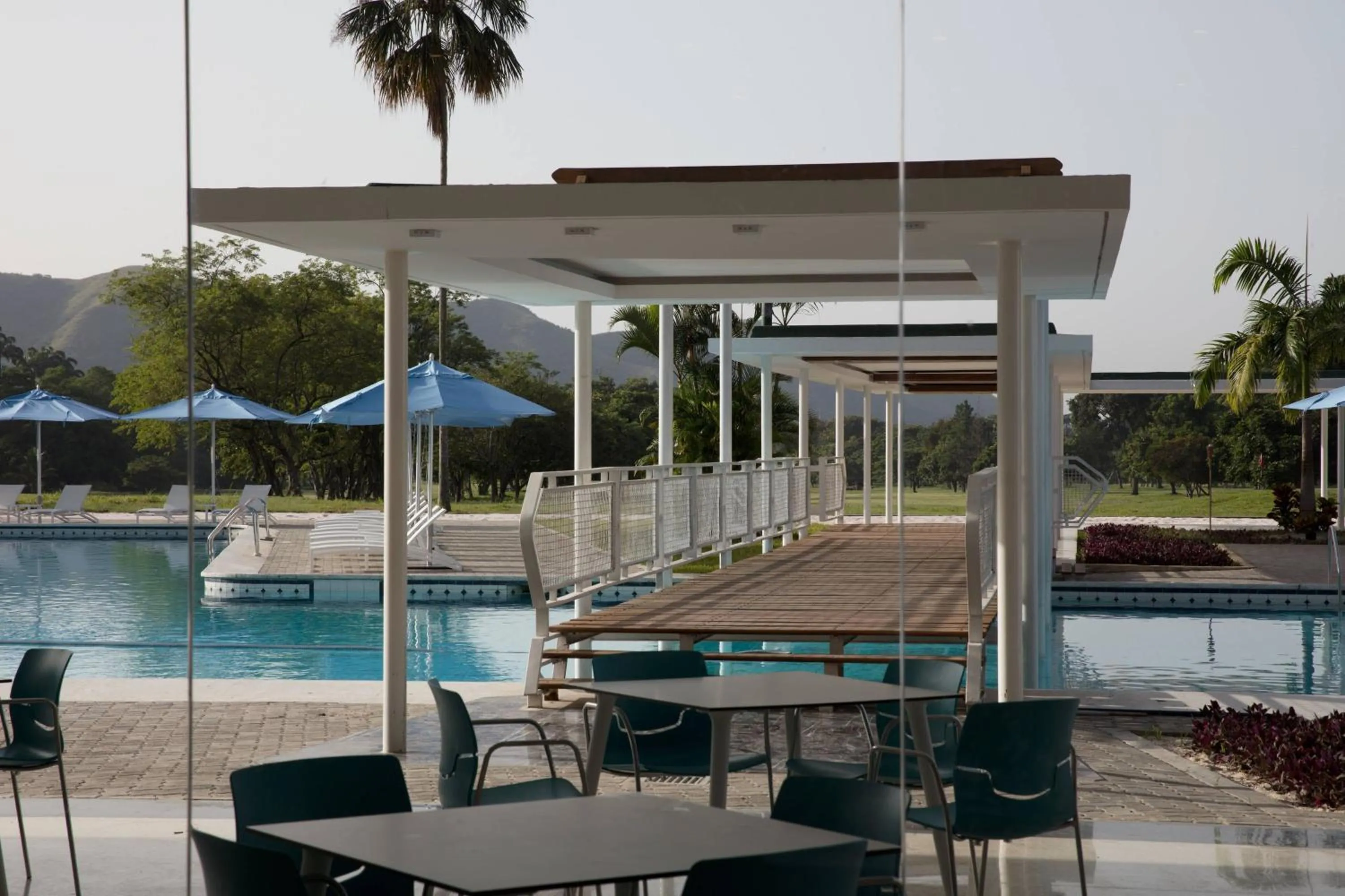 Restaurant/places to eat in Marriott Maracay Golf Resort