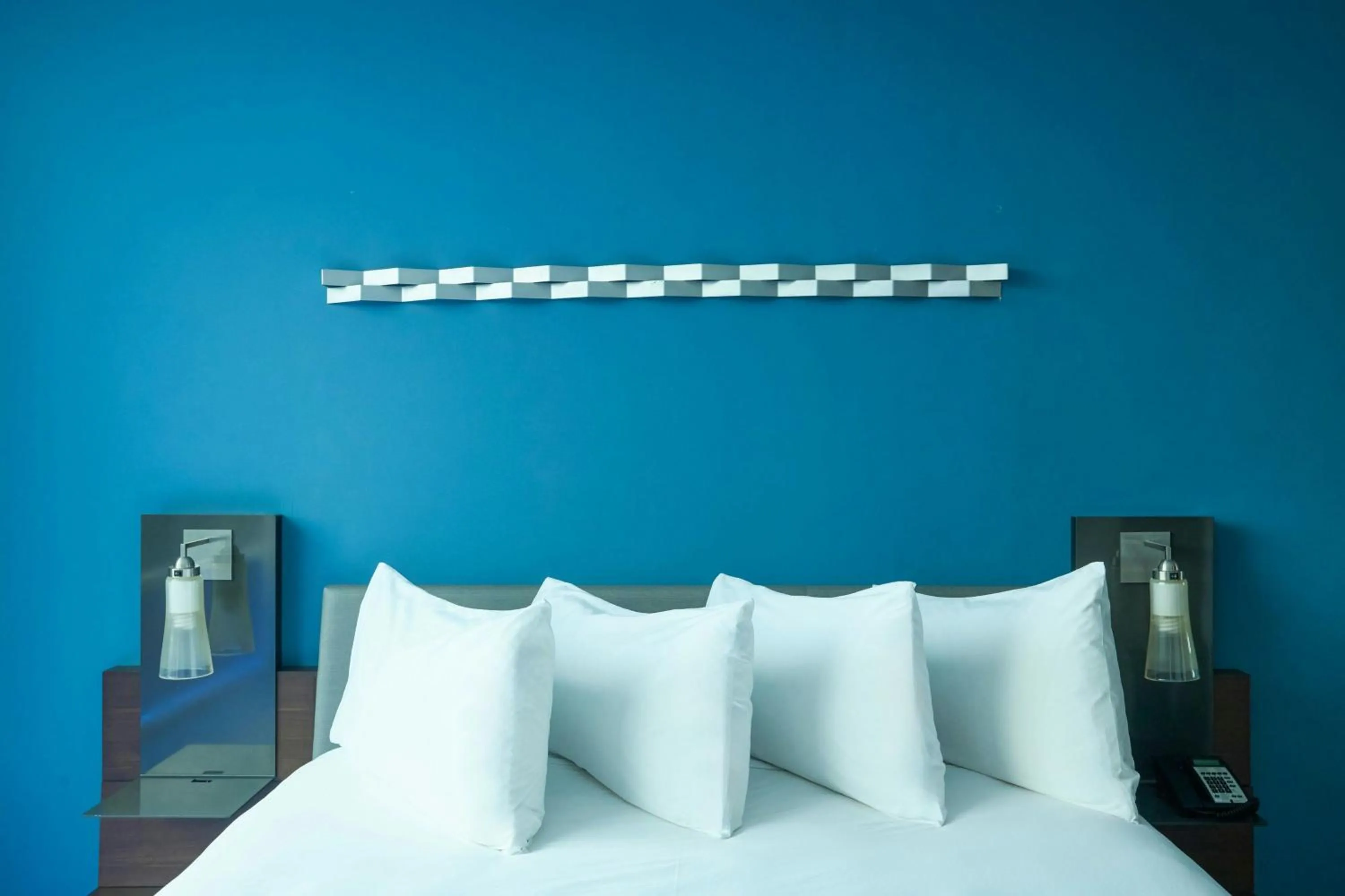 Bedroom, Bed in Marriott Maracay Golf Resort