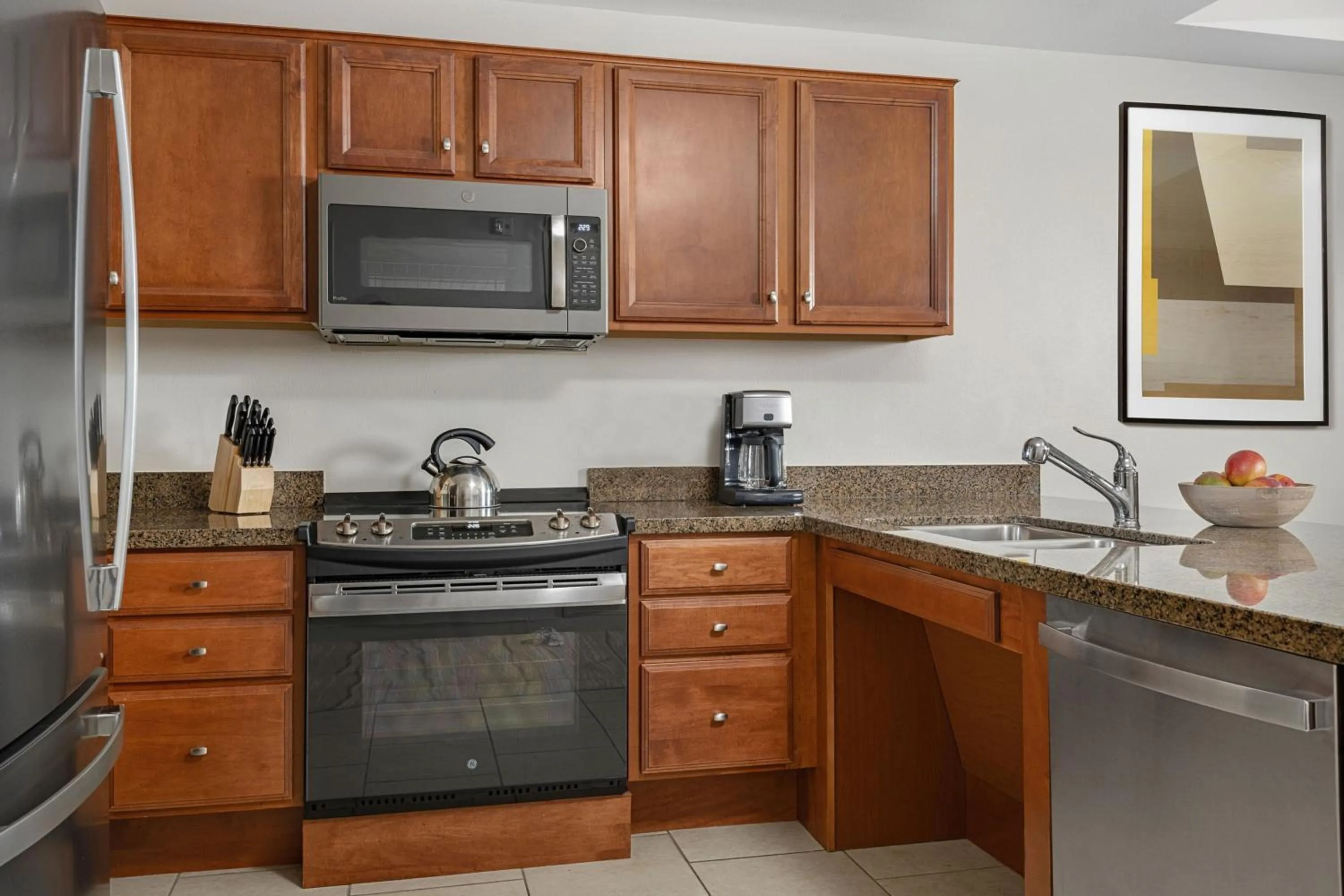 Kitchen or kitchenette in The Westin Desert Willow Villas, Palm Desert