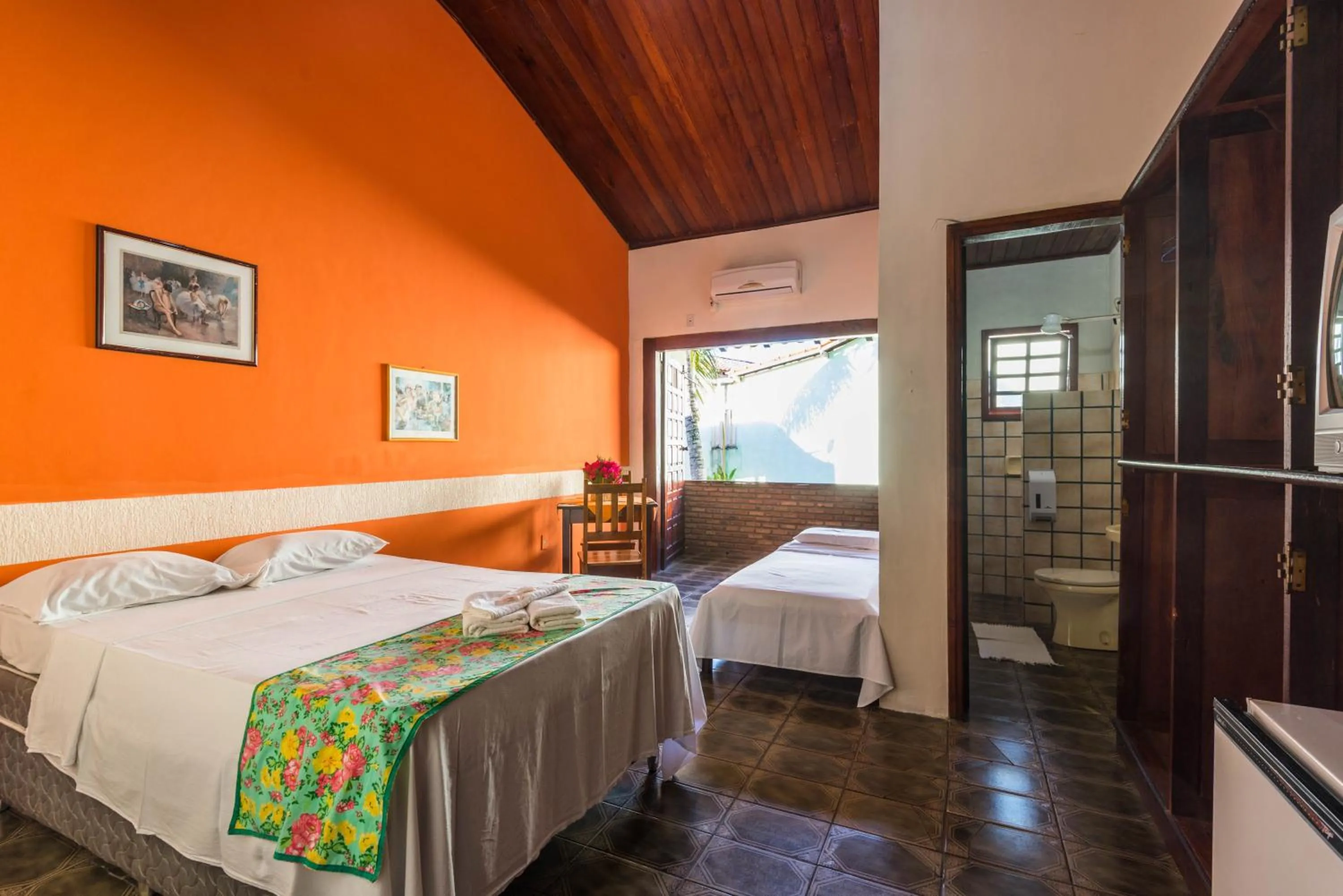 Bedroom, Bed in Vale Verde Coroa Vermelha