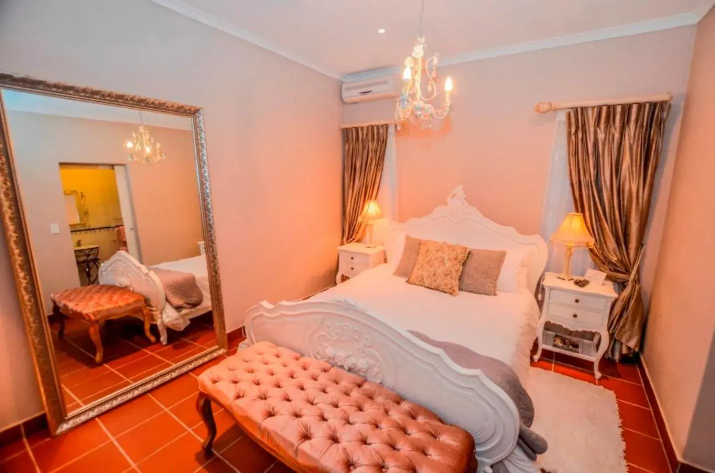 Deluxe Double Room - single occupancy in Lavender House Deluxe Double Room - single occupancy in Lavender House