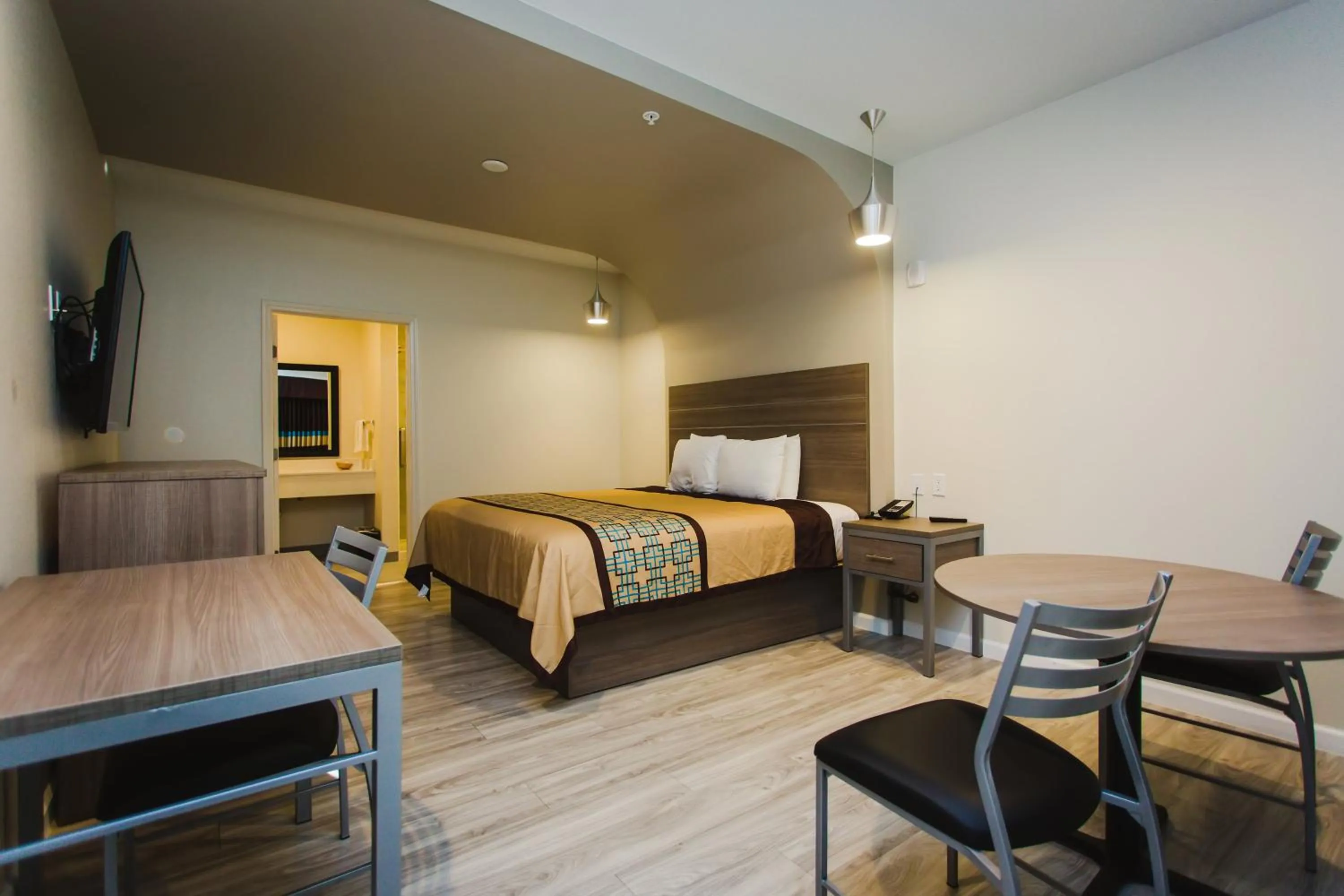 Bed in Scottish Inns & Suites Atascocita