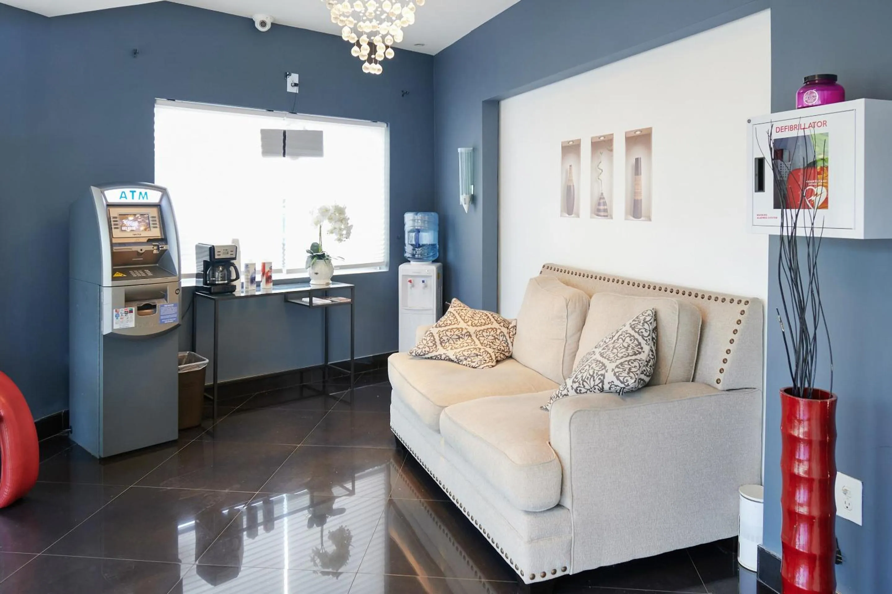 Lobby or reception in OYO Hotel Coral Gables - Miami Airport