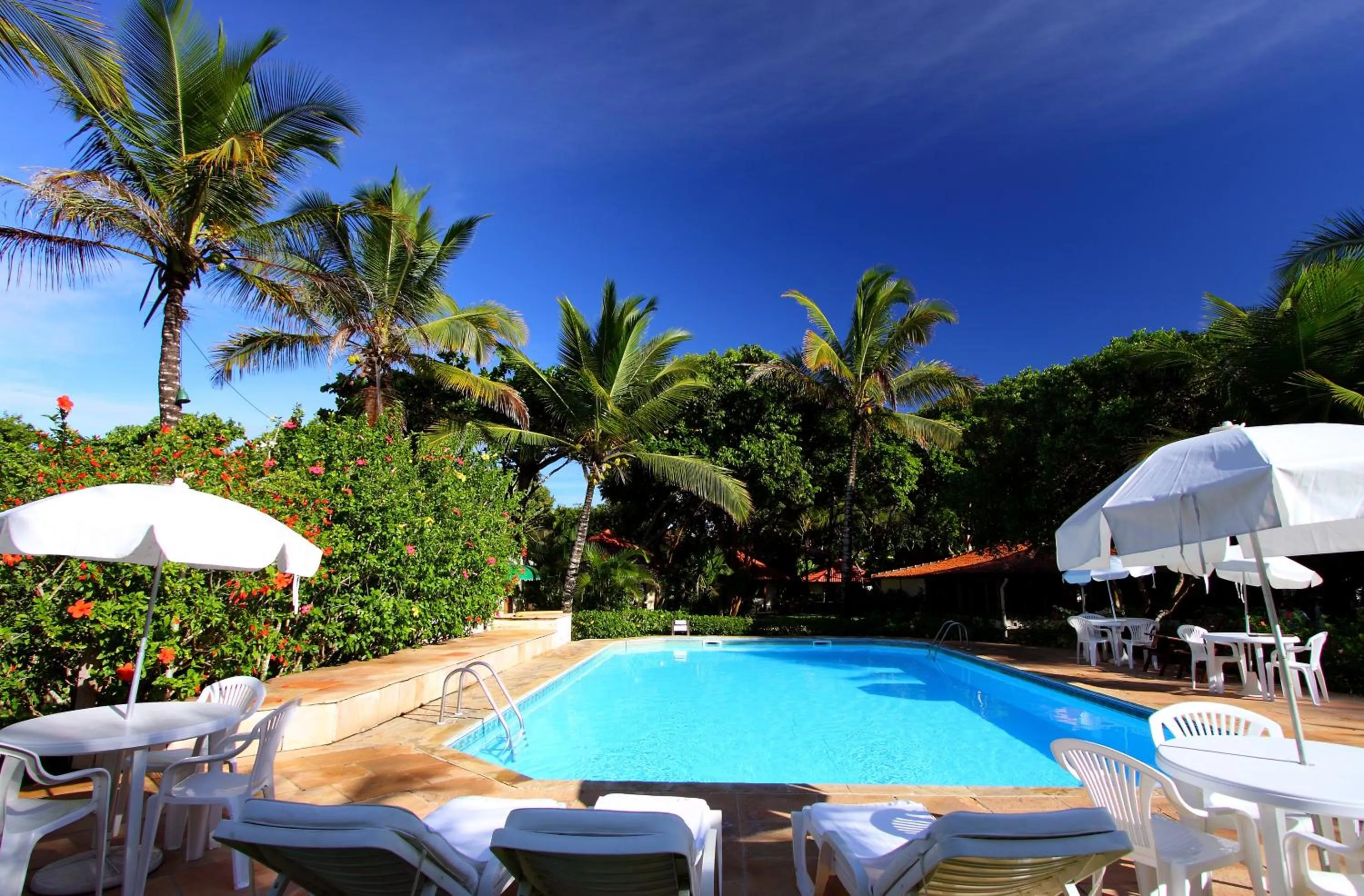 Swimming pool in Canto d Alvorada Hotel Pousada