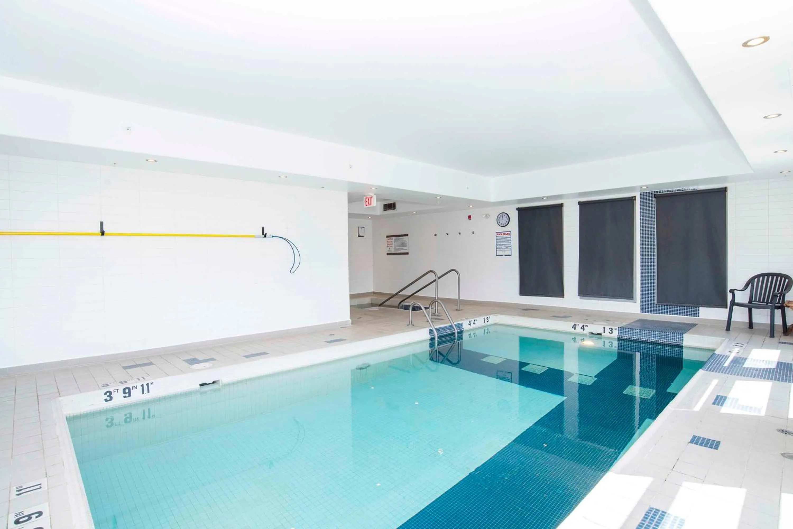 Swimming pool in Sandman Signature Prince George Hotel